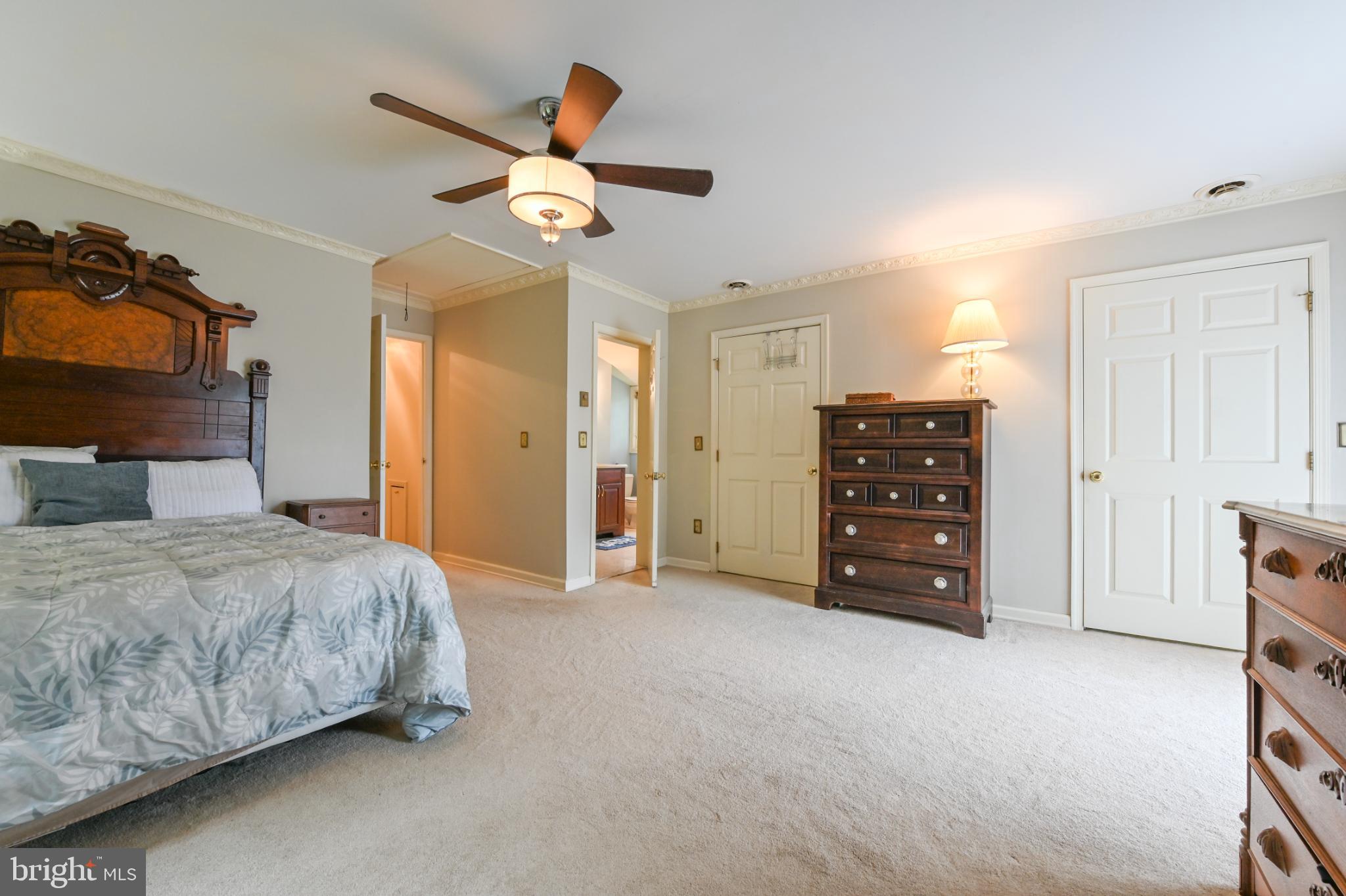 ARCADIA SHORES - Residential