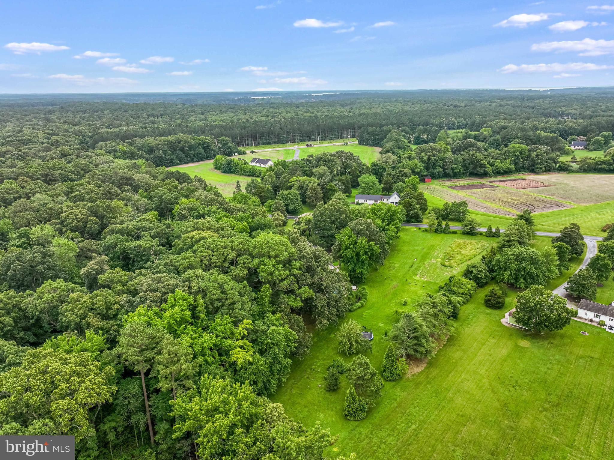 ARCADIA SHORES - Residential