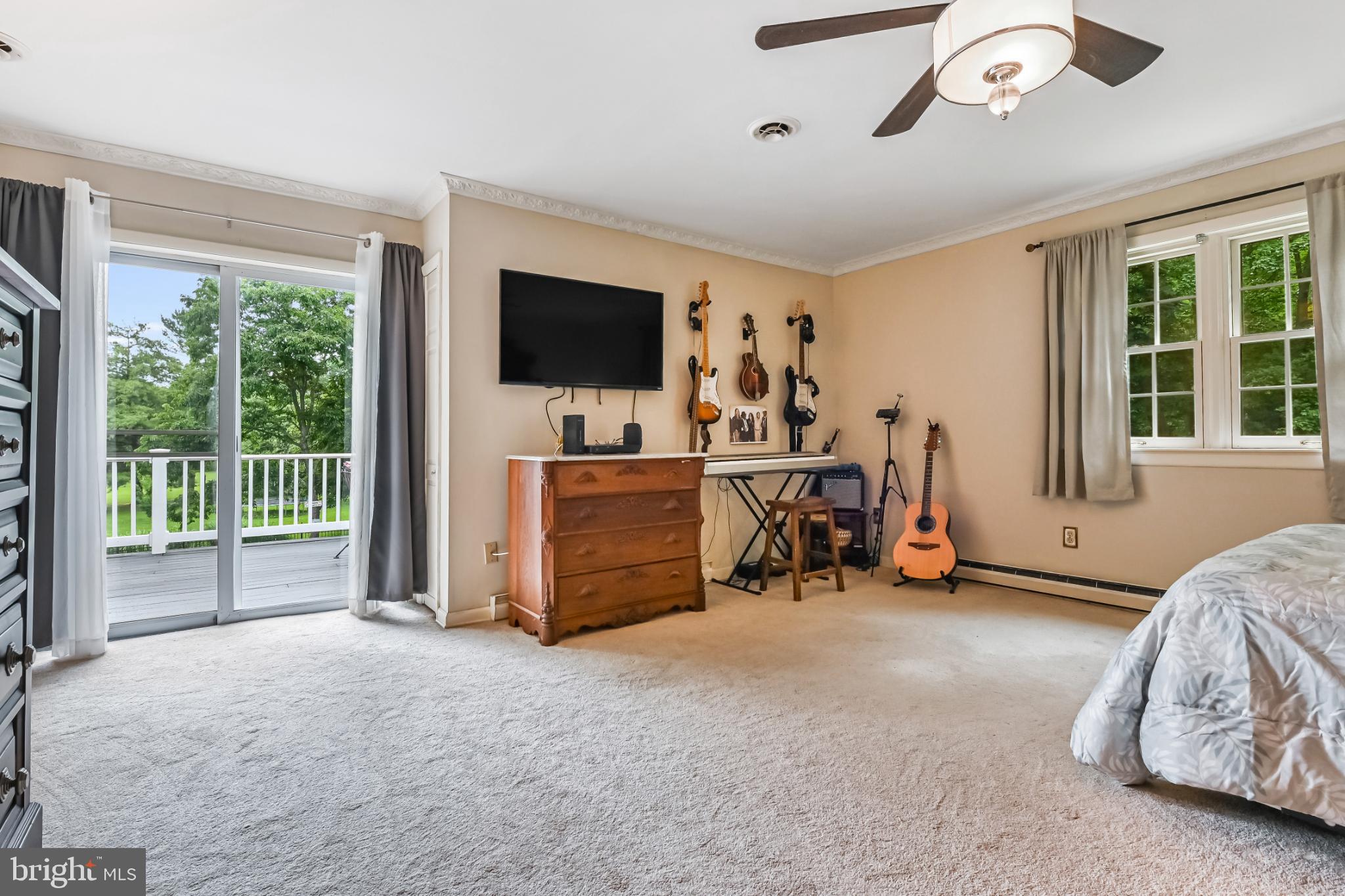 ARCADIA SHORES - Residential