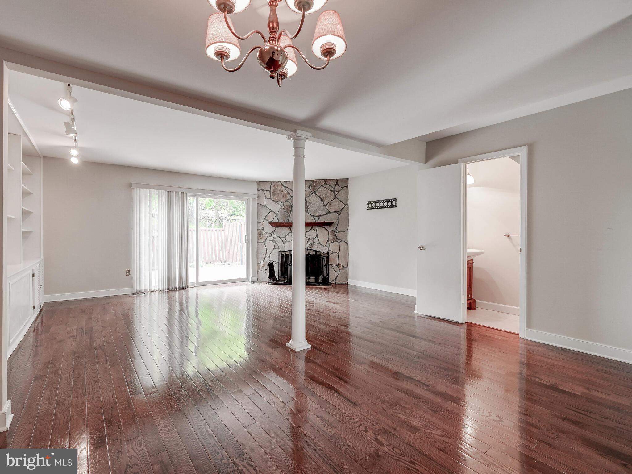 MAYS CHAPEL VILLAGE - Residential