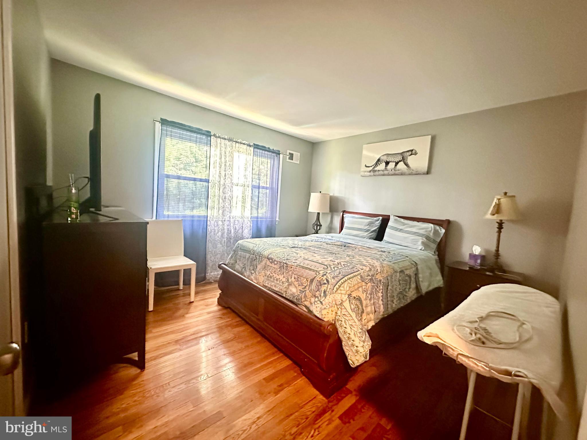 ADELPHI FOREST - Residential