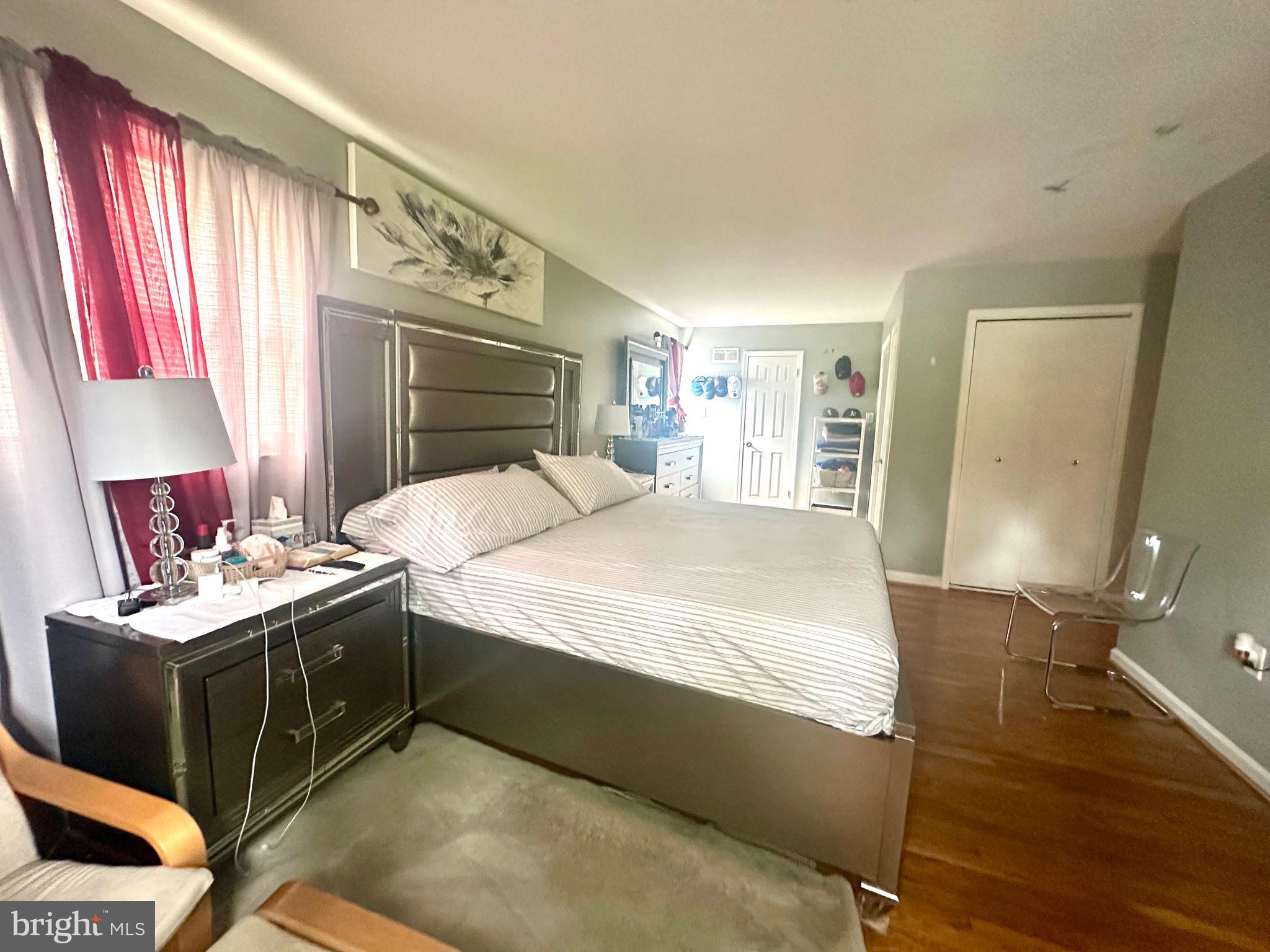 ADELPHI FOREST - Residential