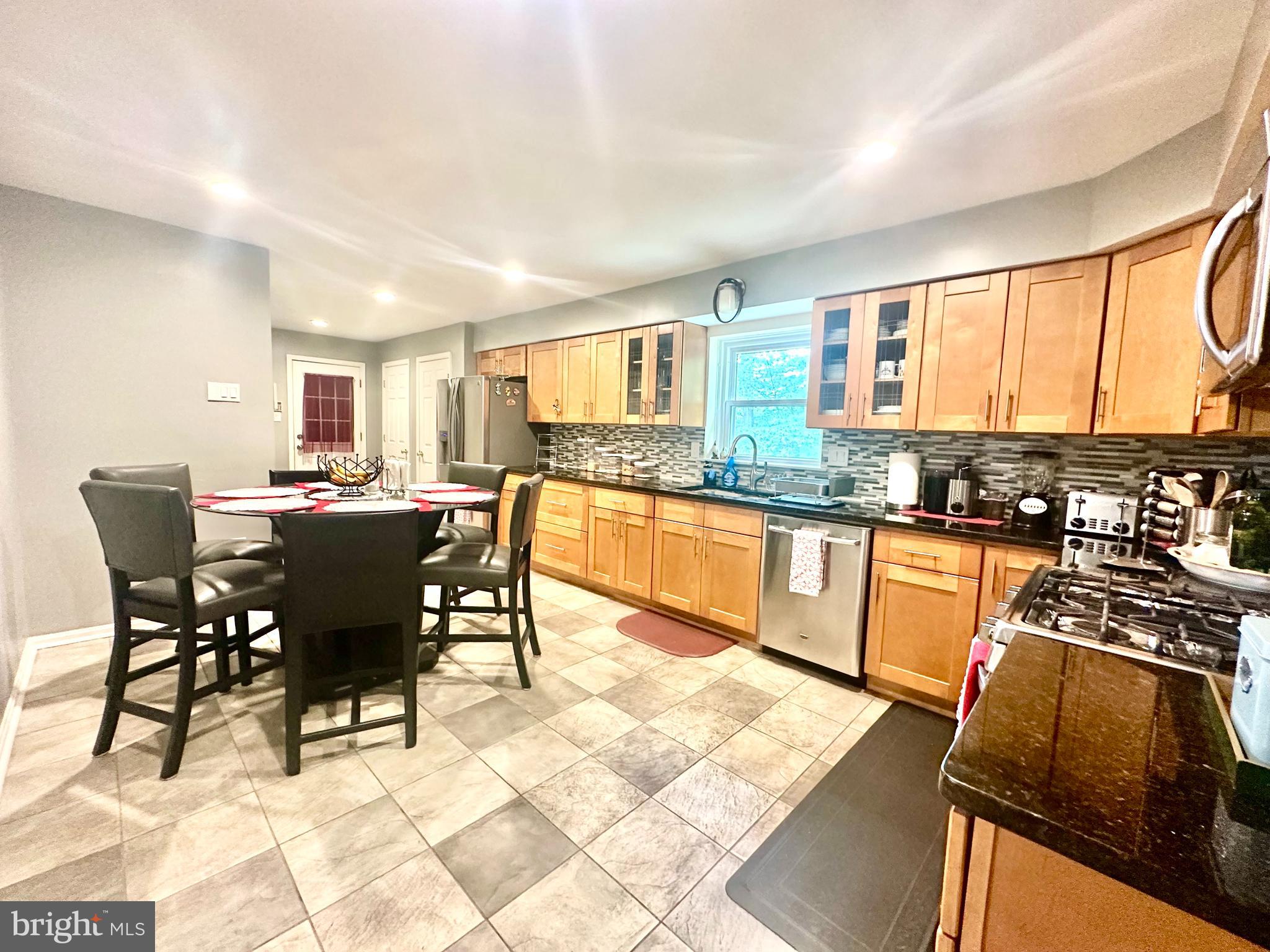 ADELPHI FOREST - Residential