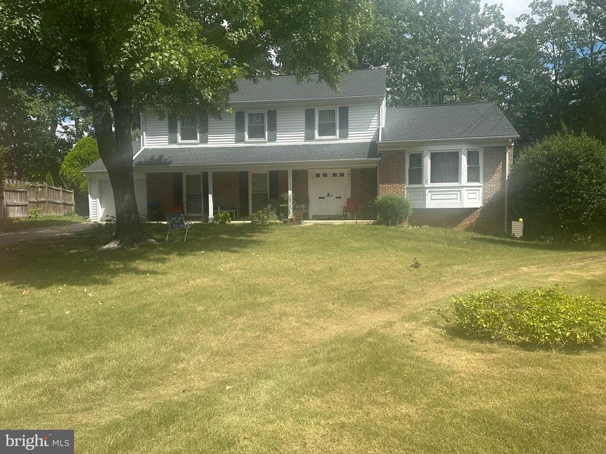 READY FOR THE NEW OWNER'S 
Welcome to this beautifully appointed 3.5-bath single-family home situated in a peaceful cul-de-sac. Move-in ready. It features 6 spacious bedrooms, a Master bedroom suite with a full bath and jacuzzi tub, bedroom windows, roof installed in June of 2019, new recessed light fixtures in the kitchen,  granite countertops and kitchen cabinetry, and updated appliances.  The AC was installed 2 years ago. Basement with a full kitchen, bedroom, and walkout to the private entrance. The property features beautiful, original hardwood and tile throughout.  AS IS Sale.