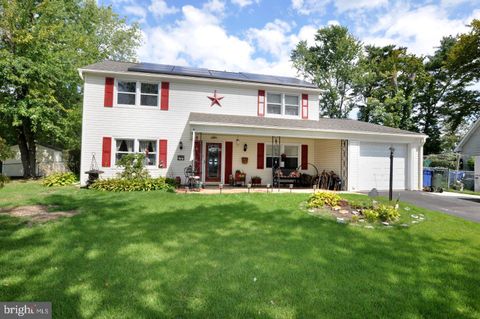 Homes For Sale - 44 Myrtlewood Lane<br/> WILLINGBORO, NJ 08046