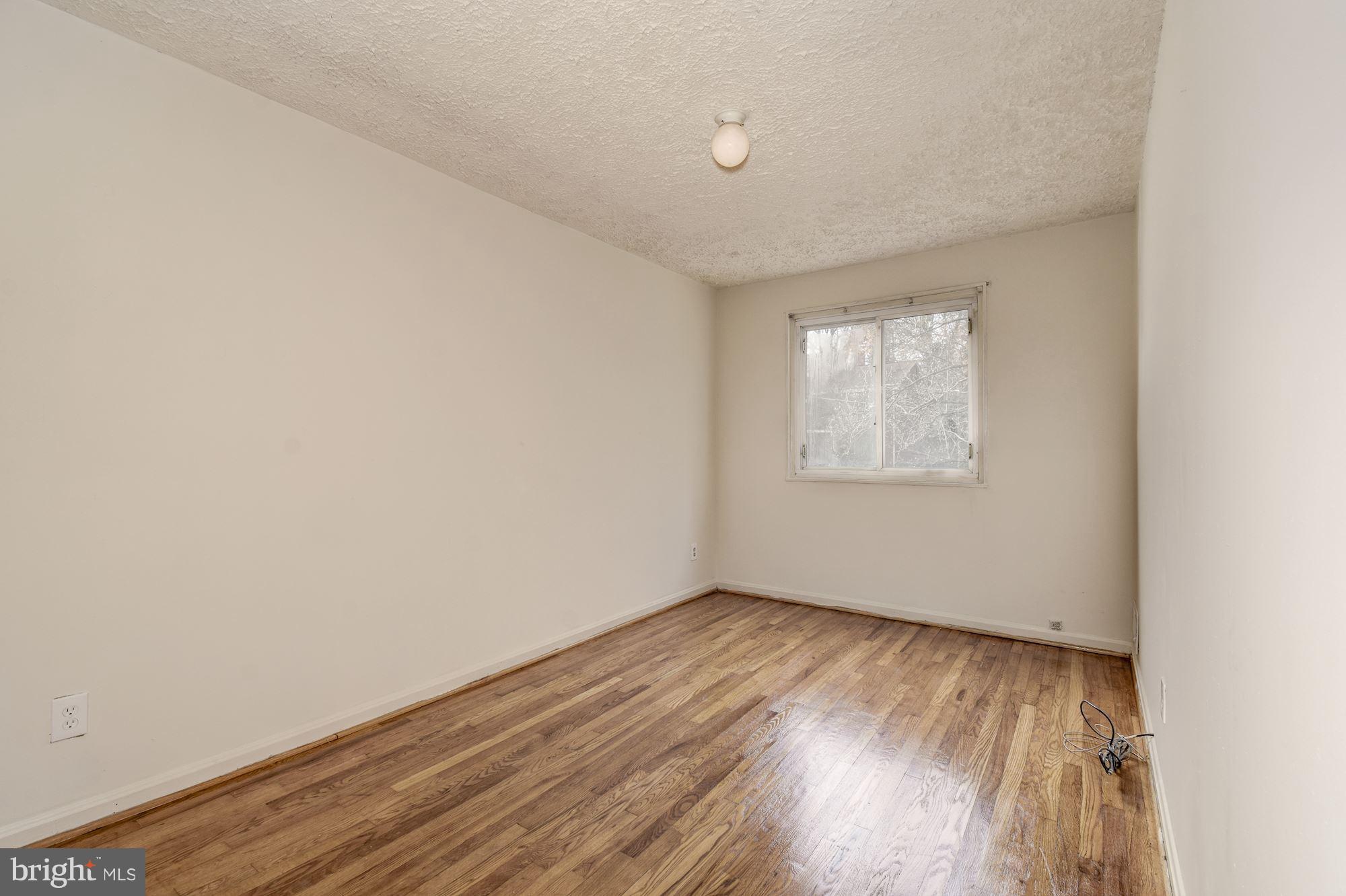 OXON RUN HILLS - Residential