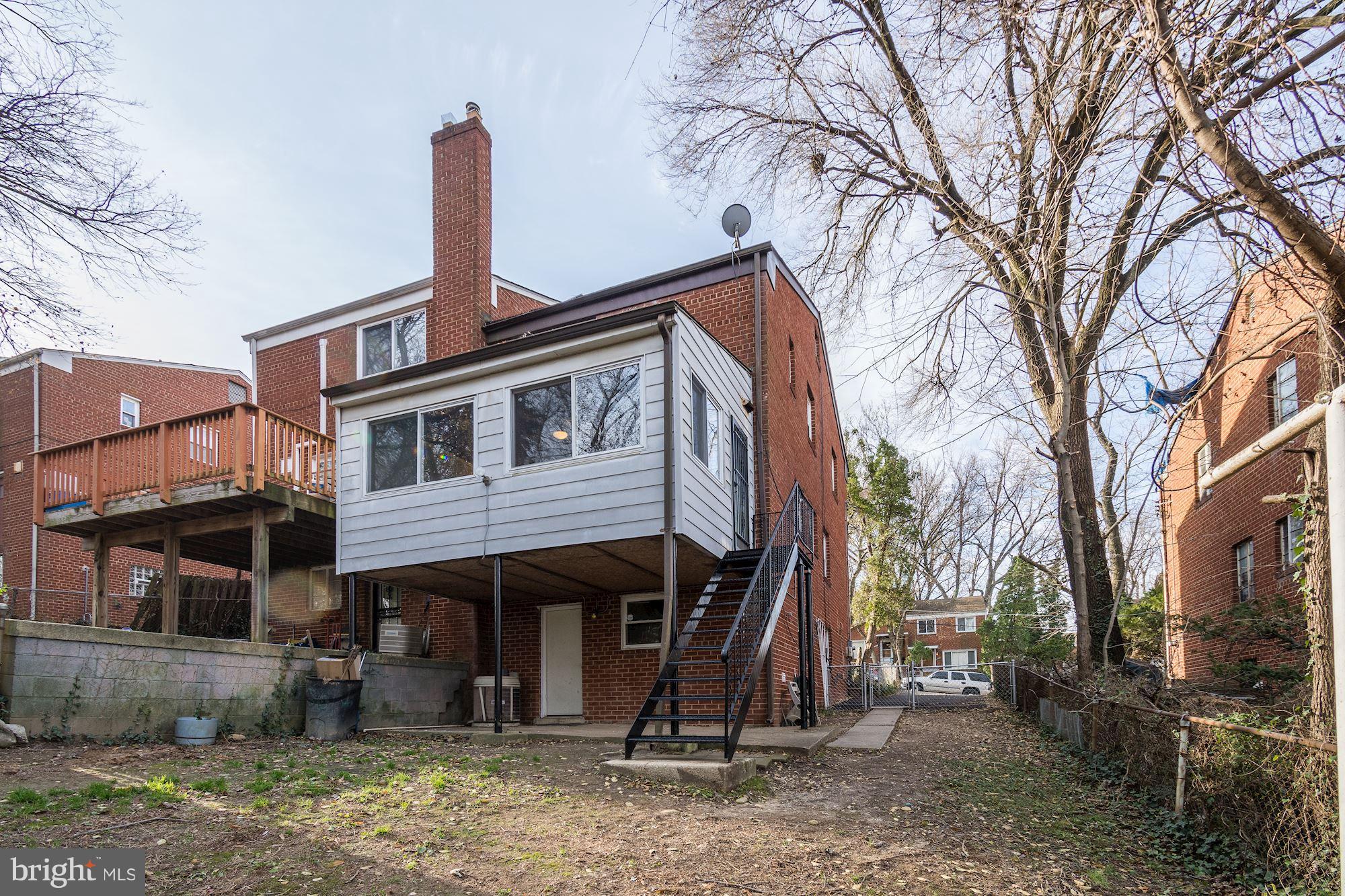 OXON RUN HILLS - Residential