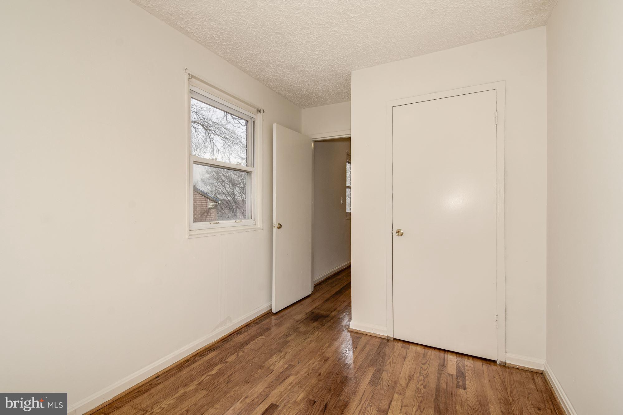 OXON RUN HILLS - Residential