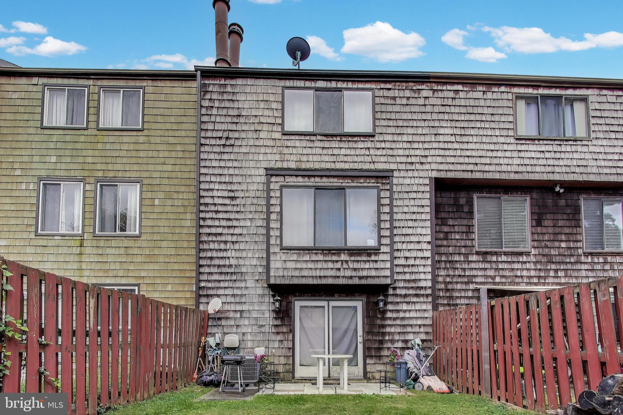 CHURCHILL TOWN SECTOR - Residential