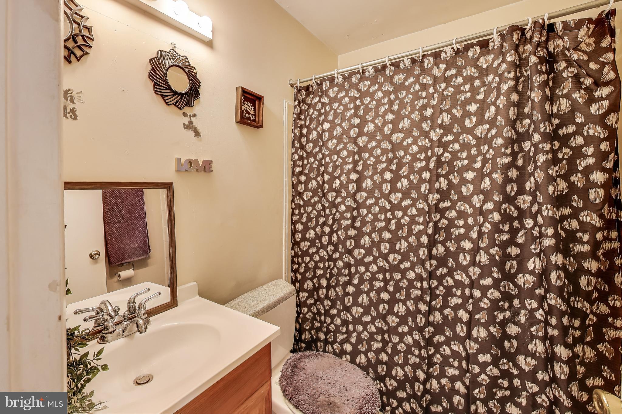 CHURCHILL TOWN SECTOR - Residential