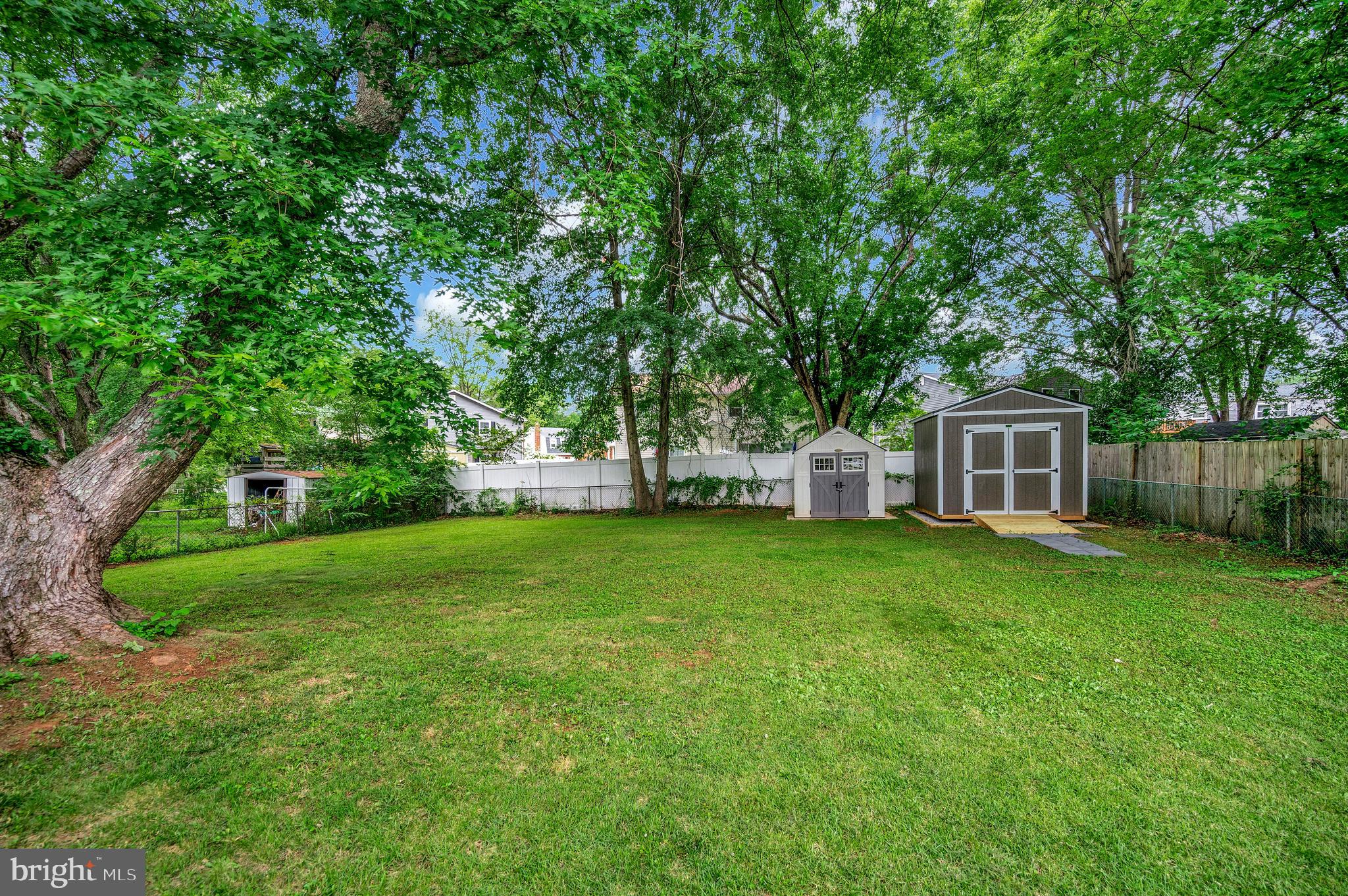 14204 LINDENDALE ROAD