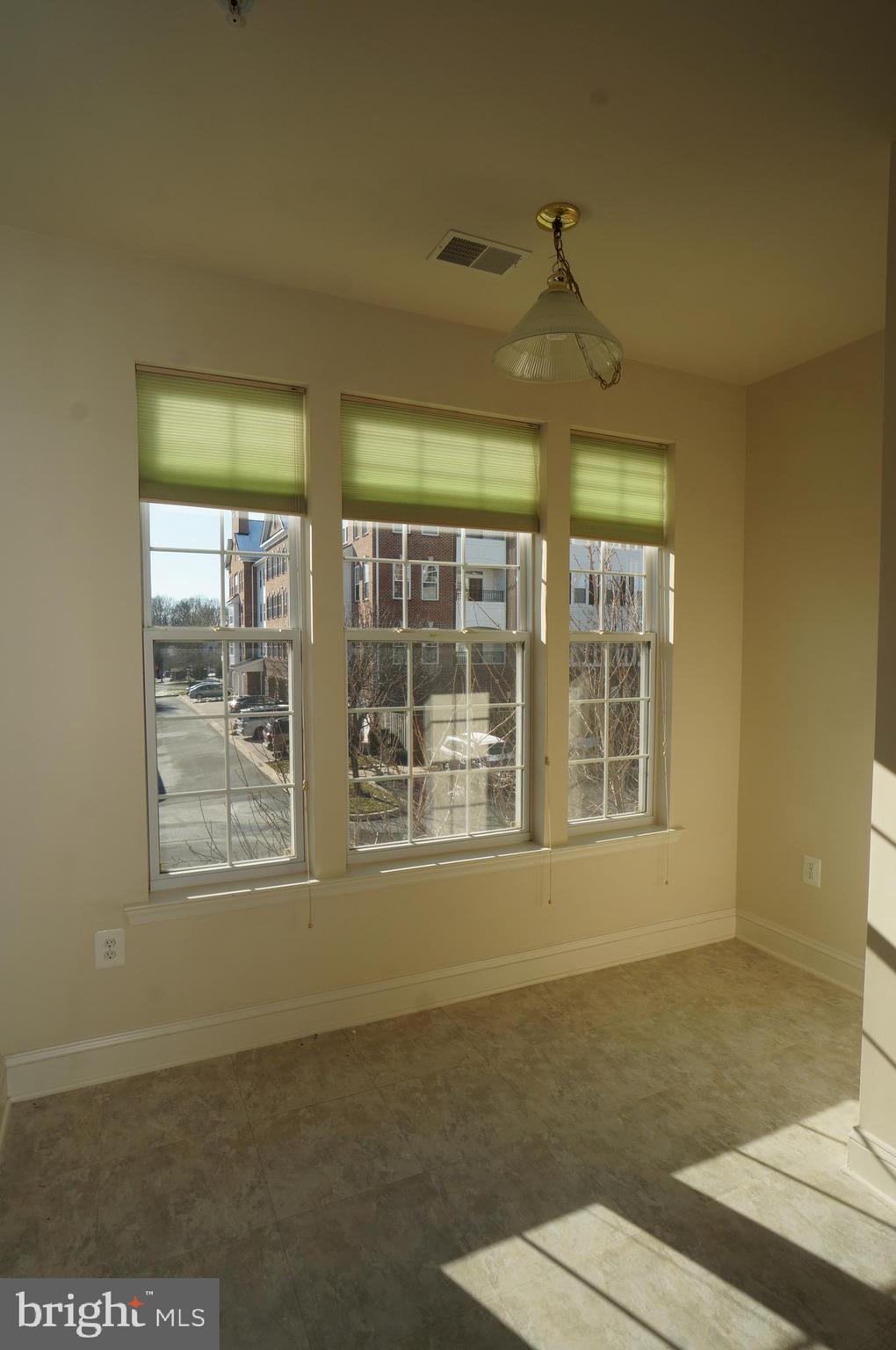 RIVER HILL - Residential Lease