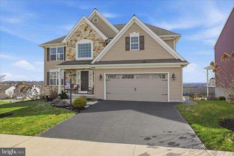 446 LANCER DRIVE COLUMBIA PA 17512
