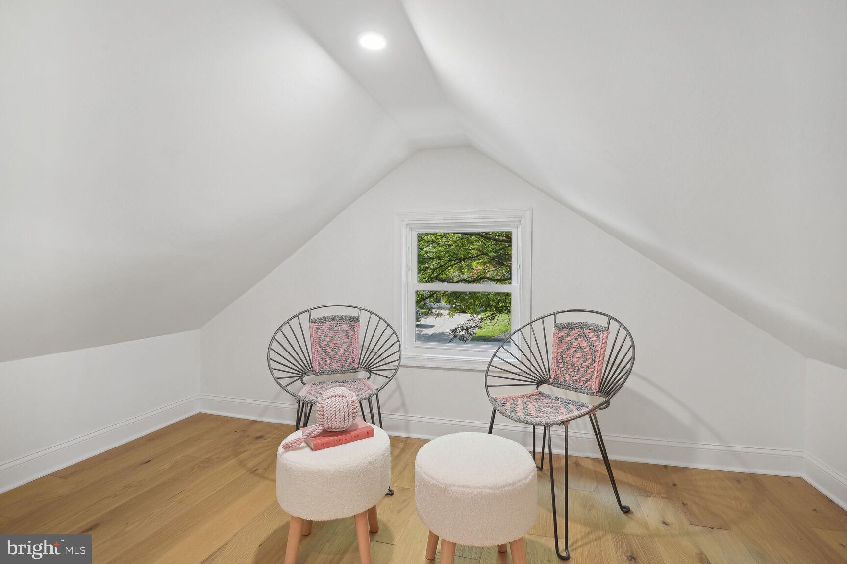 GARRETT PARK - Residential