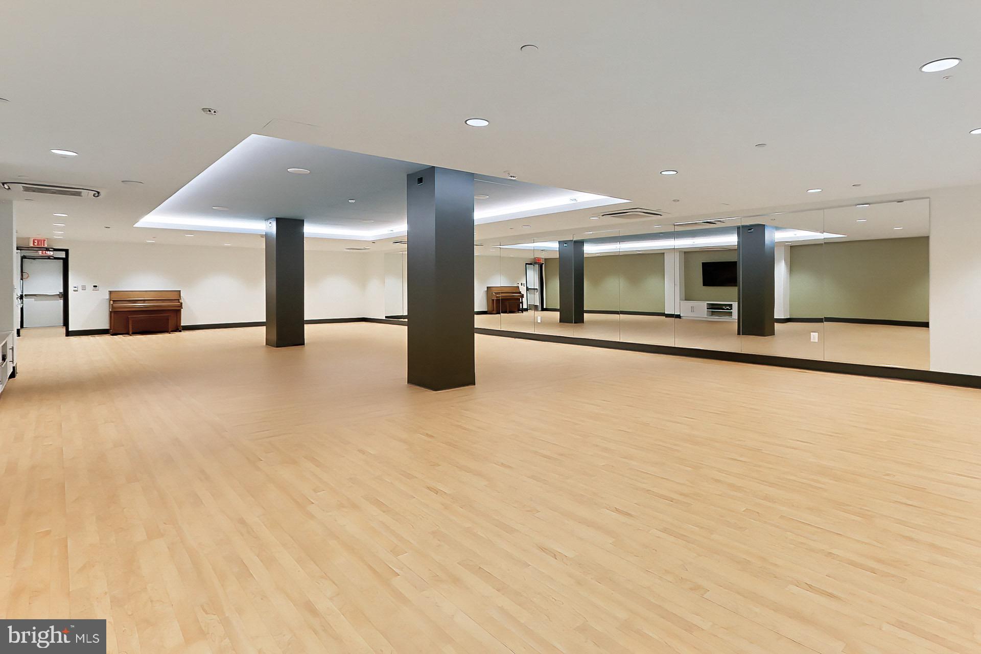 MONTEBELLO - Residential Lease