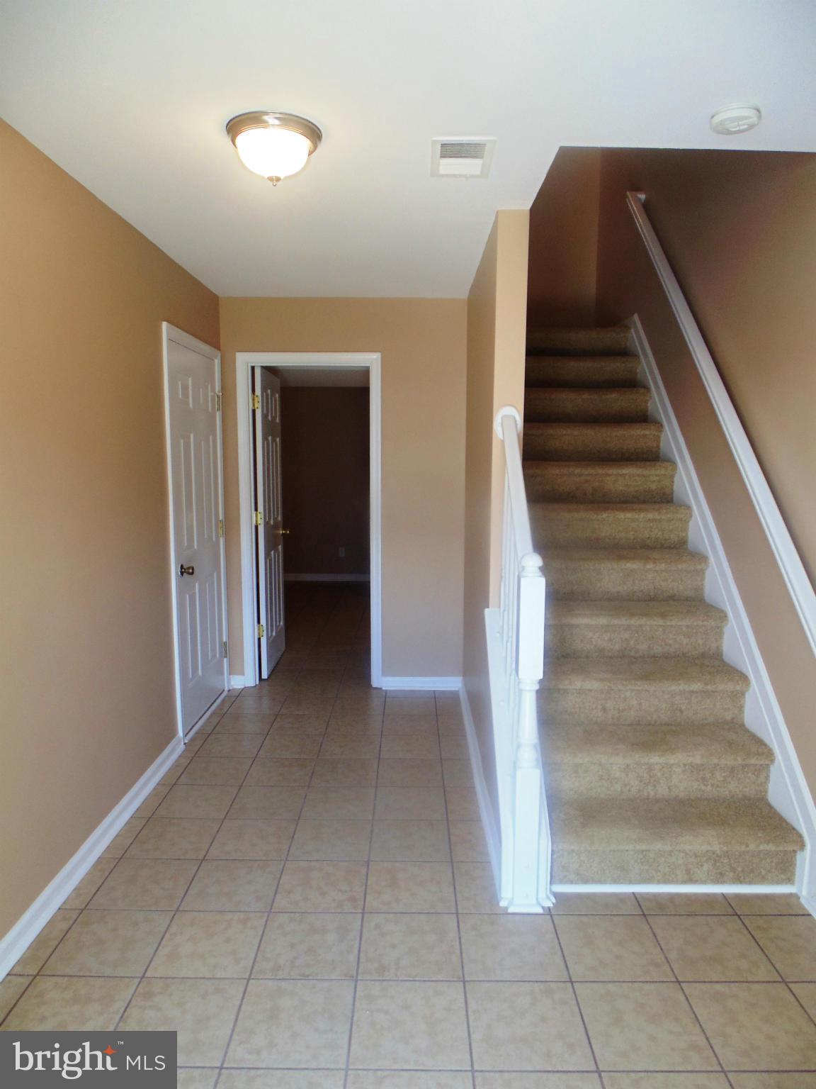 MILLS FARM - Residential Lease