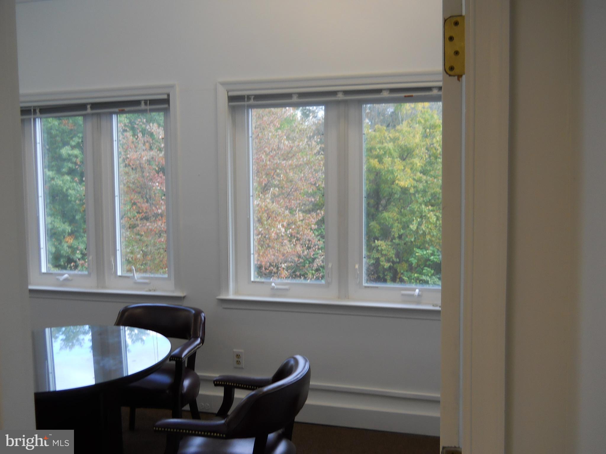 HERNDON PARK STATION - Commercial Lease