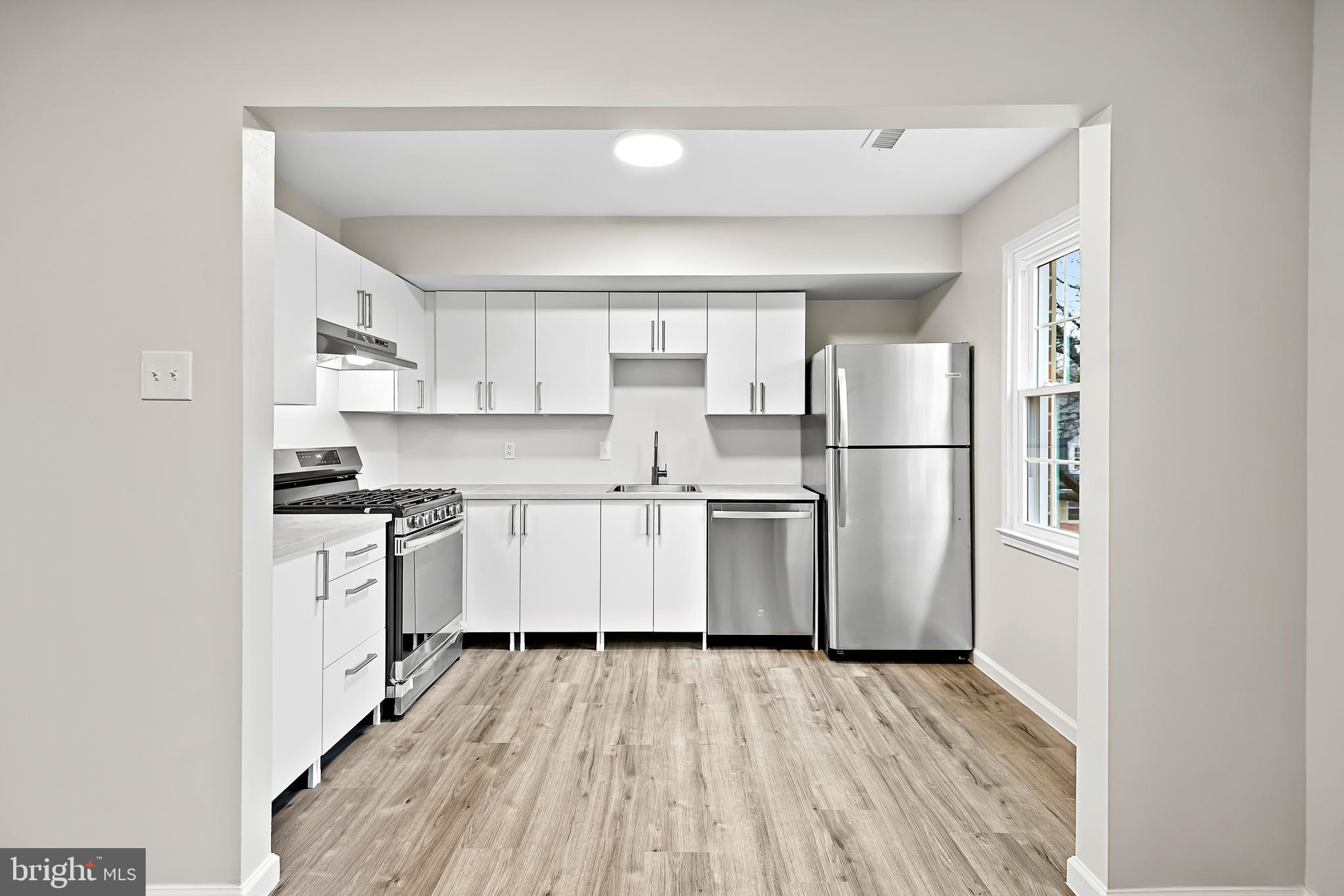 POTOMAC OAKS - Residential