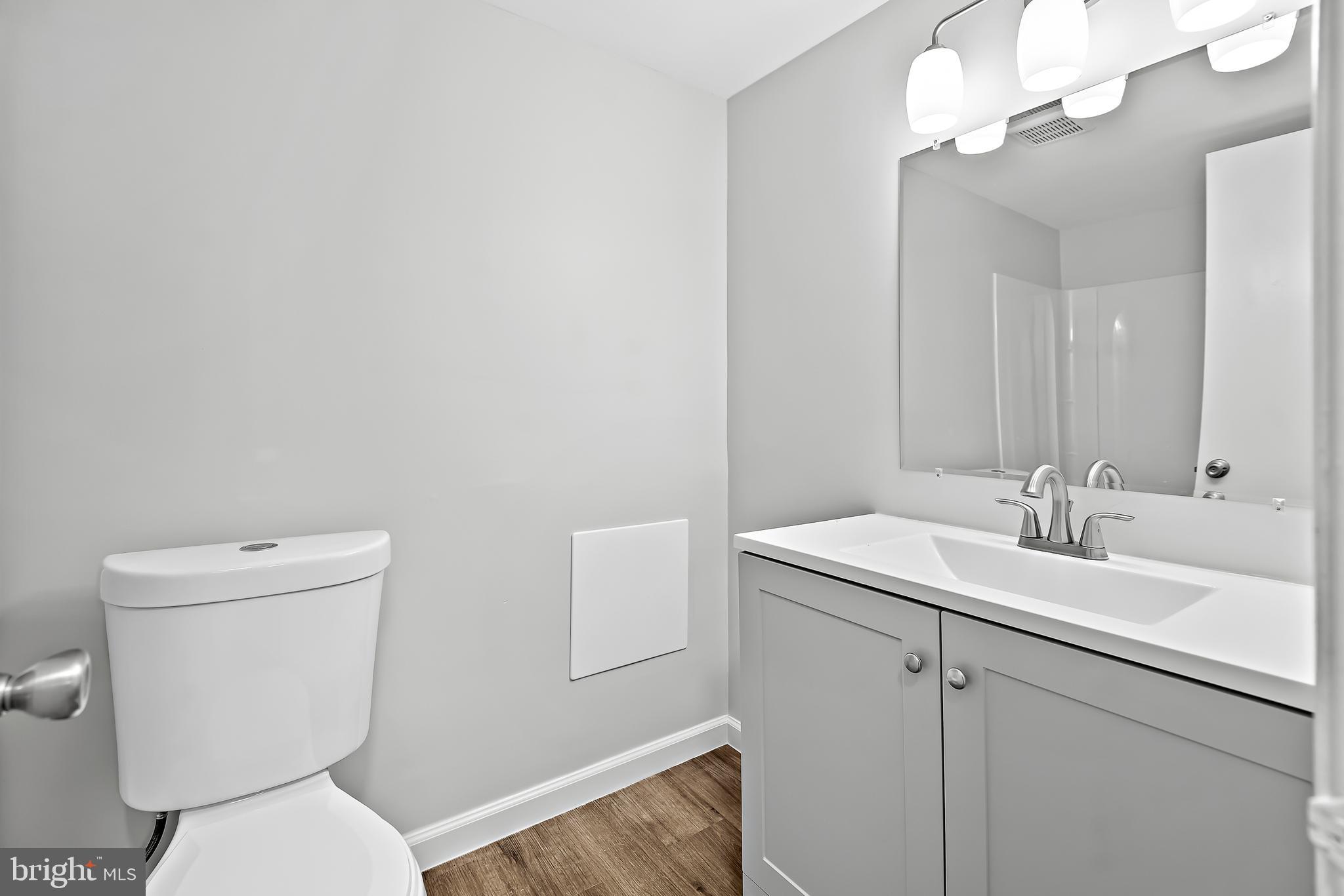 POTOMAC OAKS - Residential