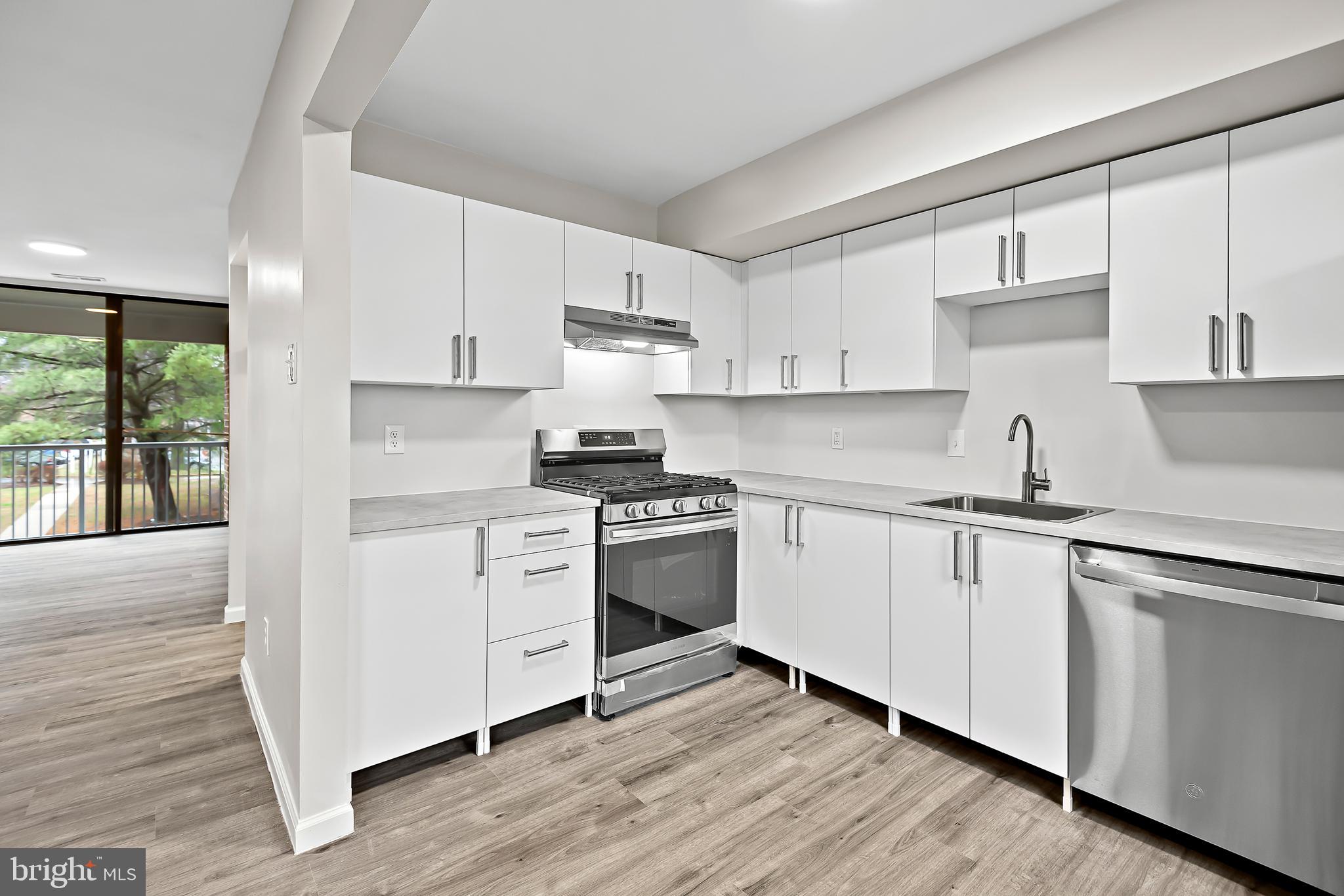 POTOMAC OAKS - Residential