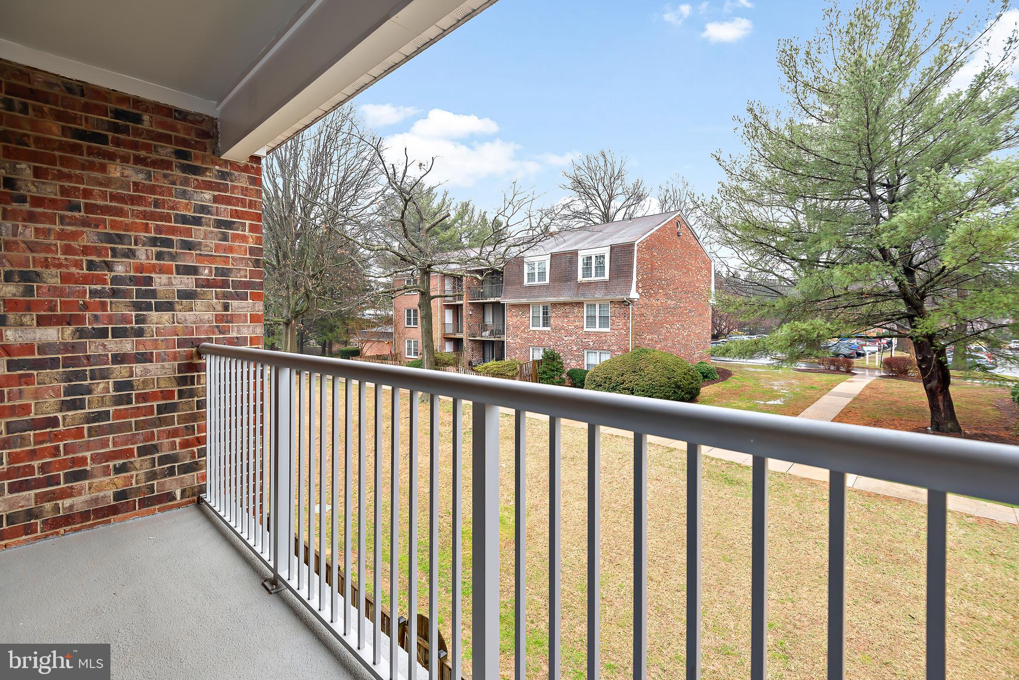 POTOMAC OAKS - Residential