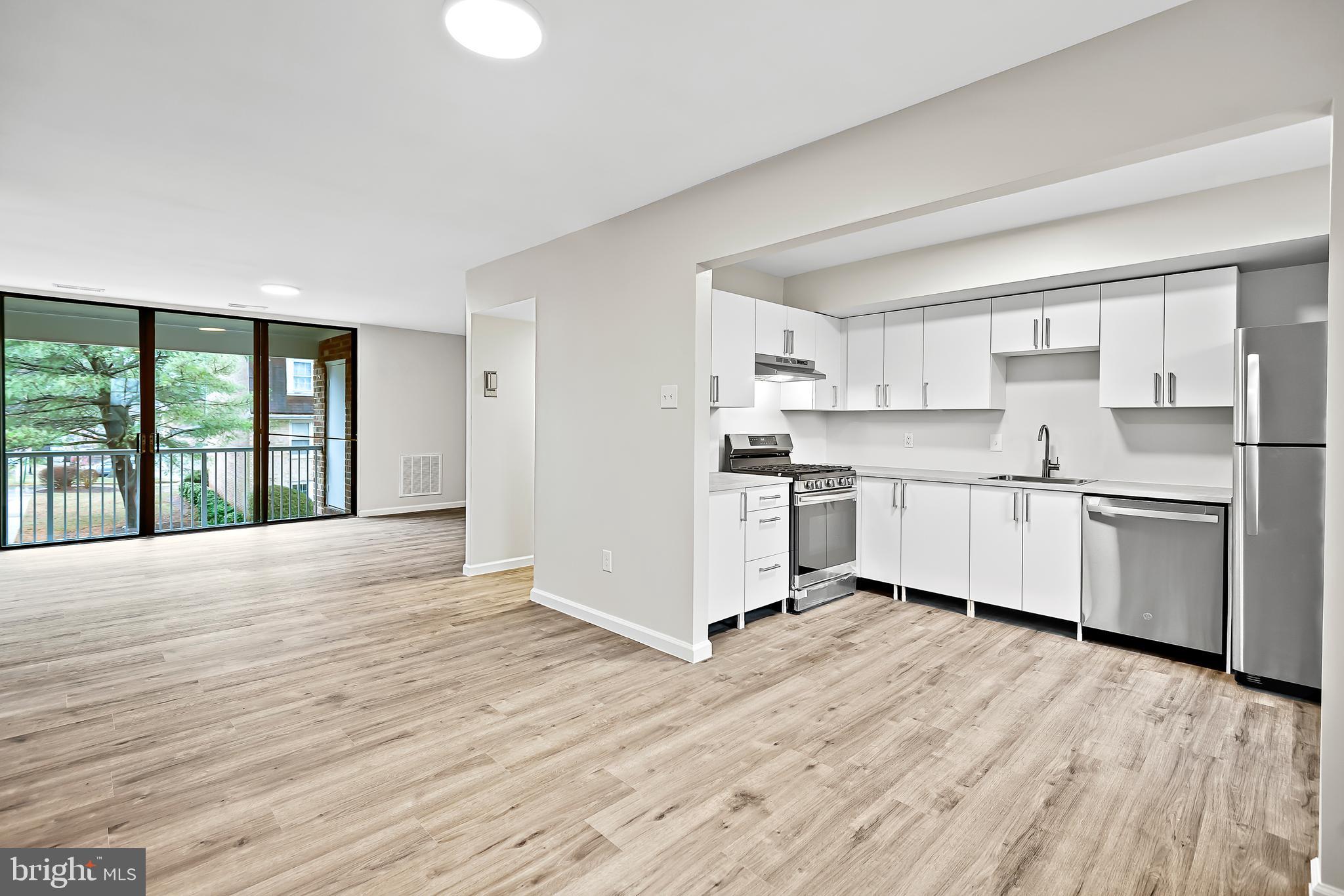 POTOMAC OAKS - Residential