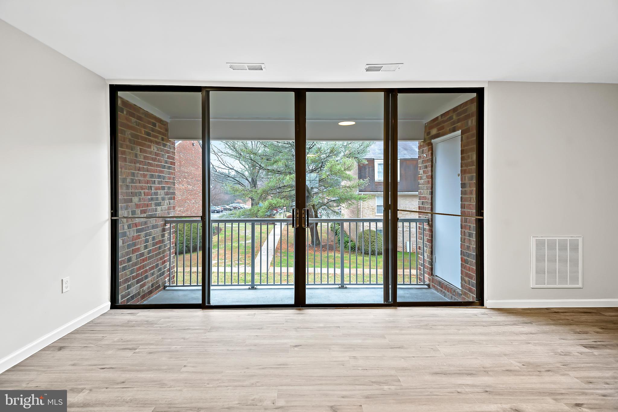 POTOMAC OAKS - Residential