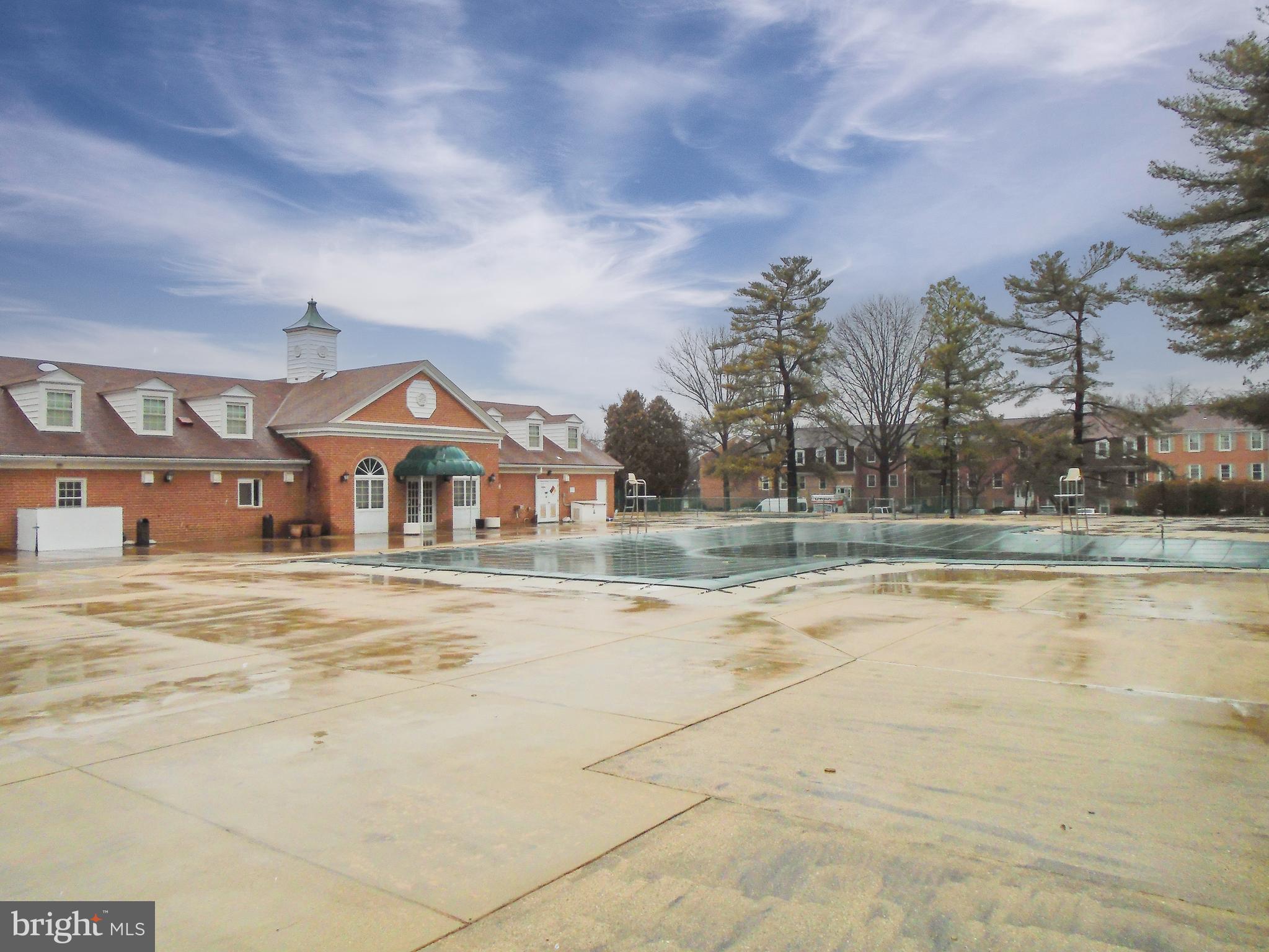 POTOMAC OAKS - Residential