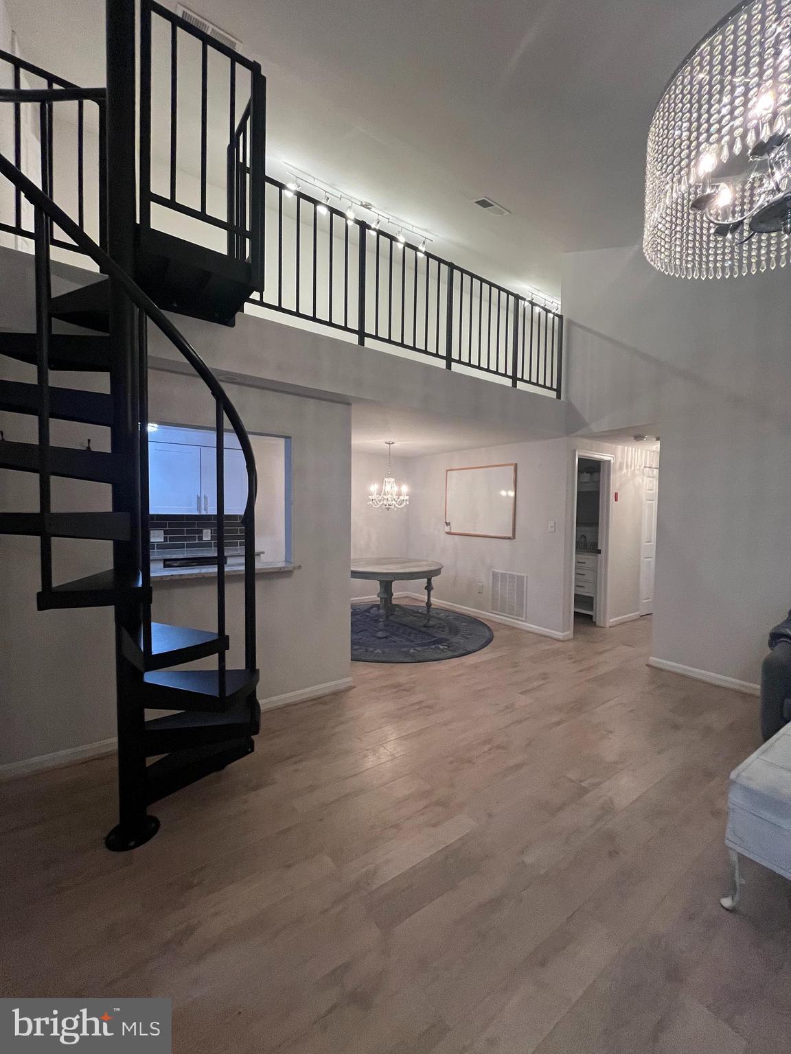 WOODLANDS NORTH - Residential Lease