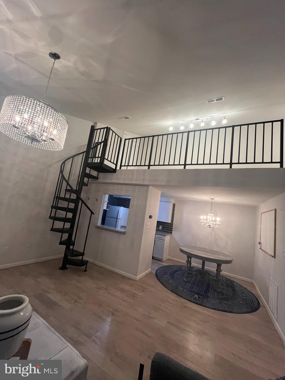 WOODLANDS NORTH - Residential Lease