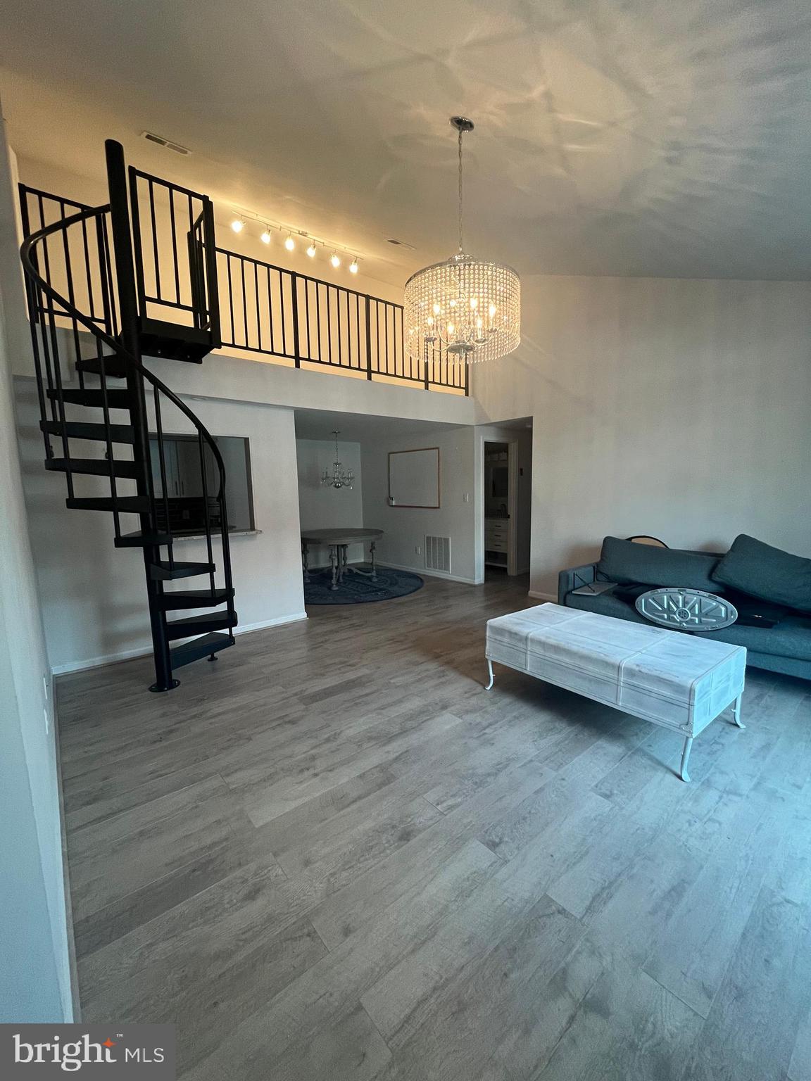 WOODLANDS NORTH - Residential Lease