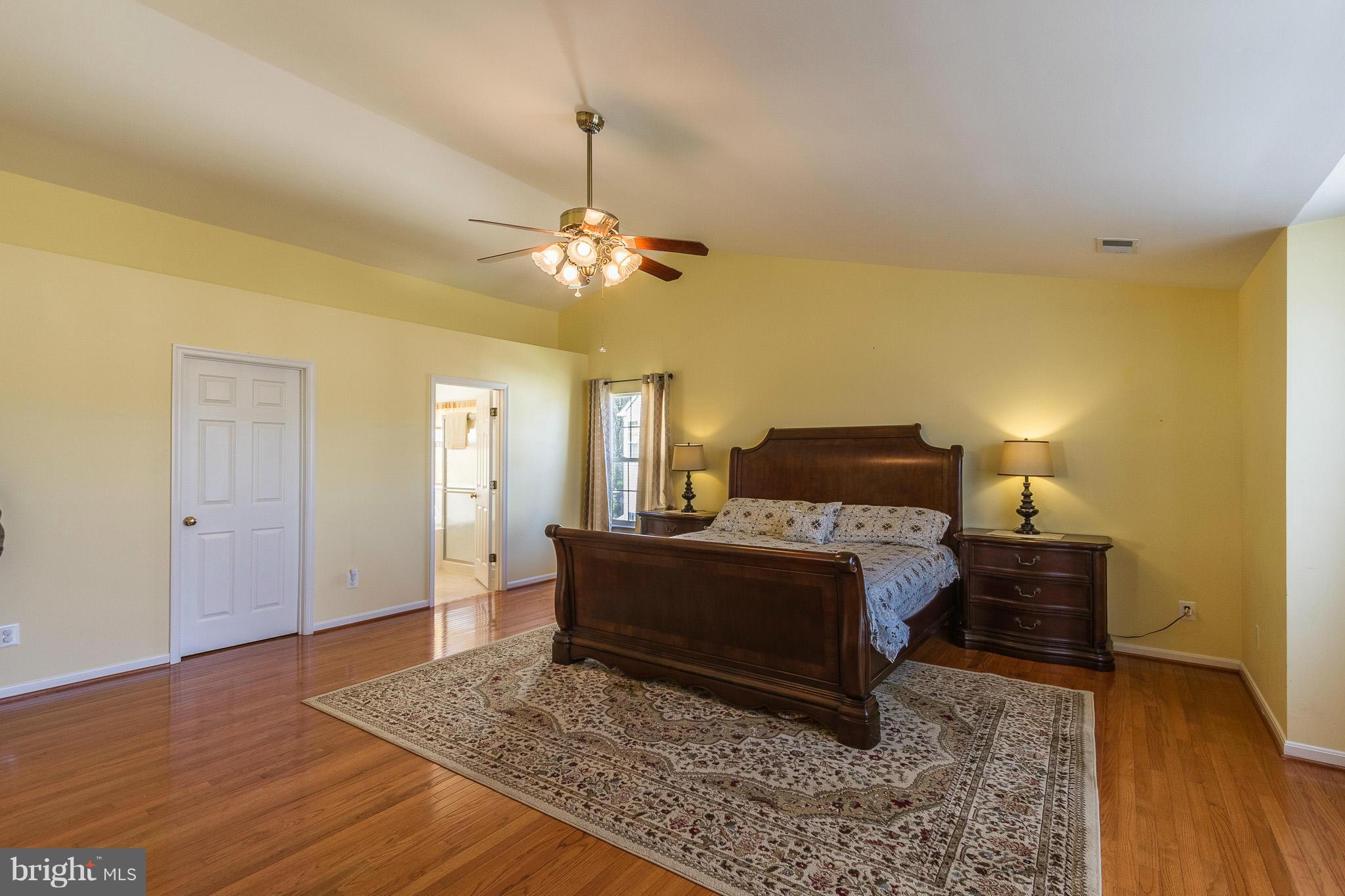 MADISON FARM - Residential