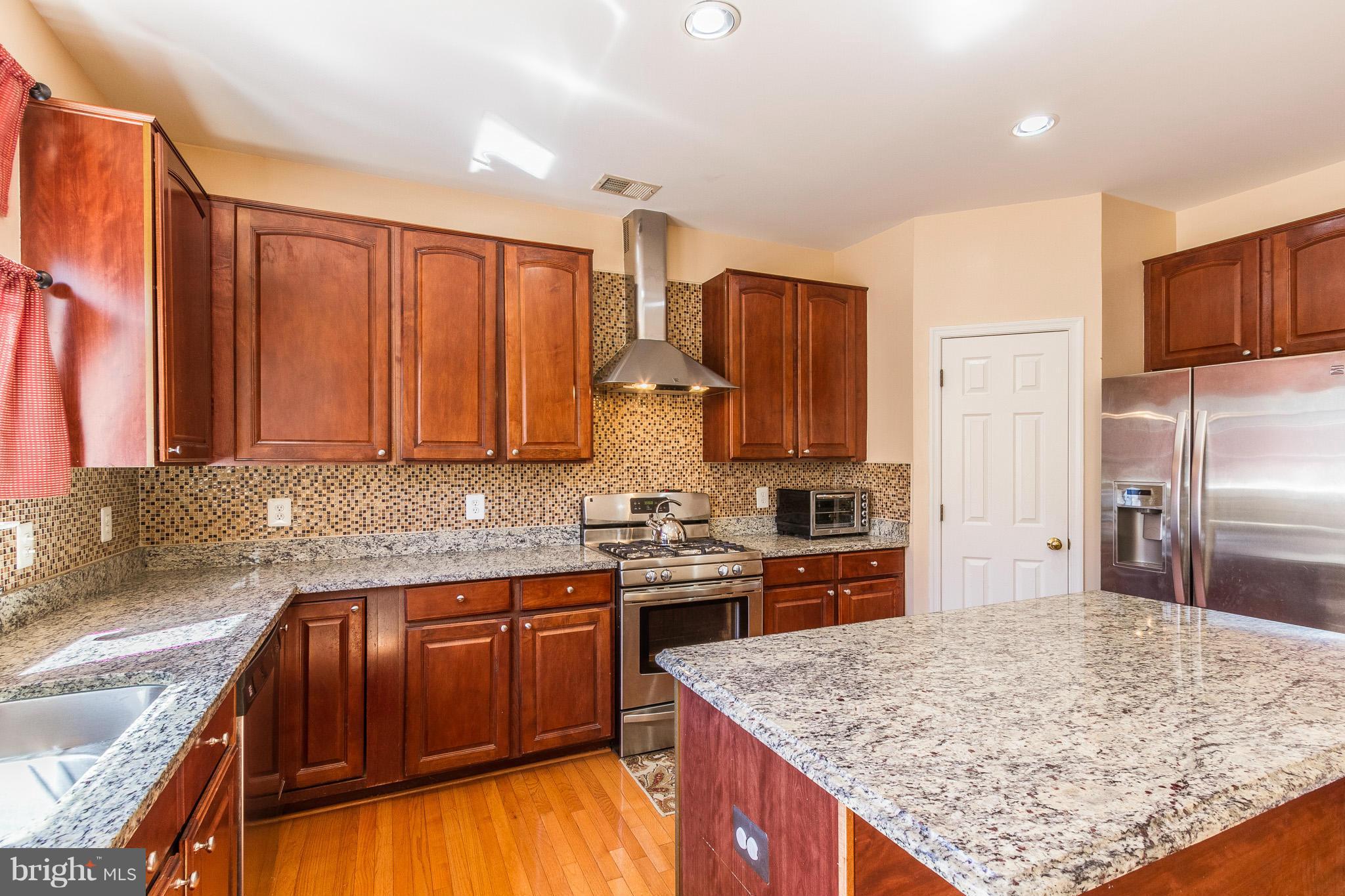 MADISON FARM - Residential