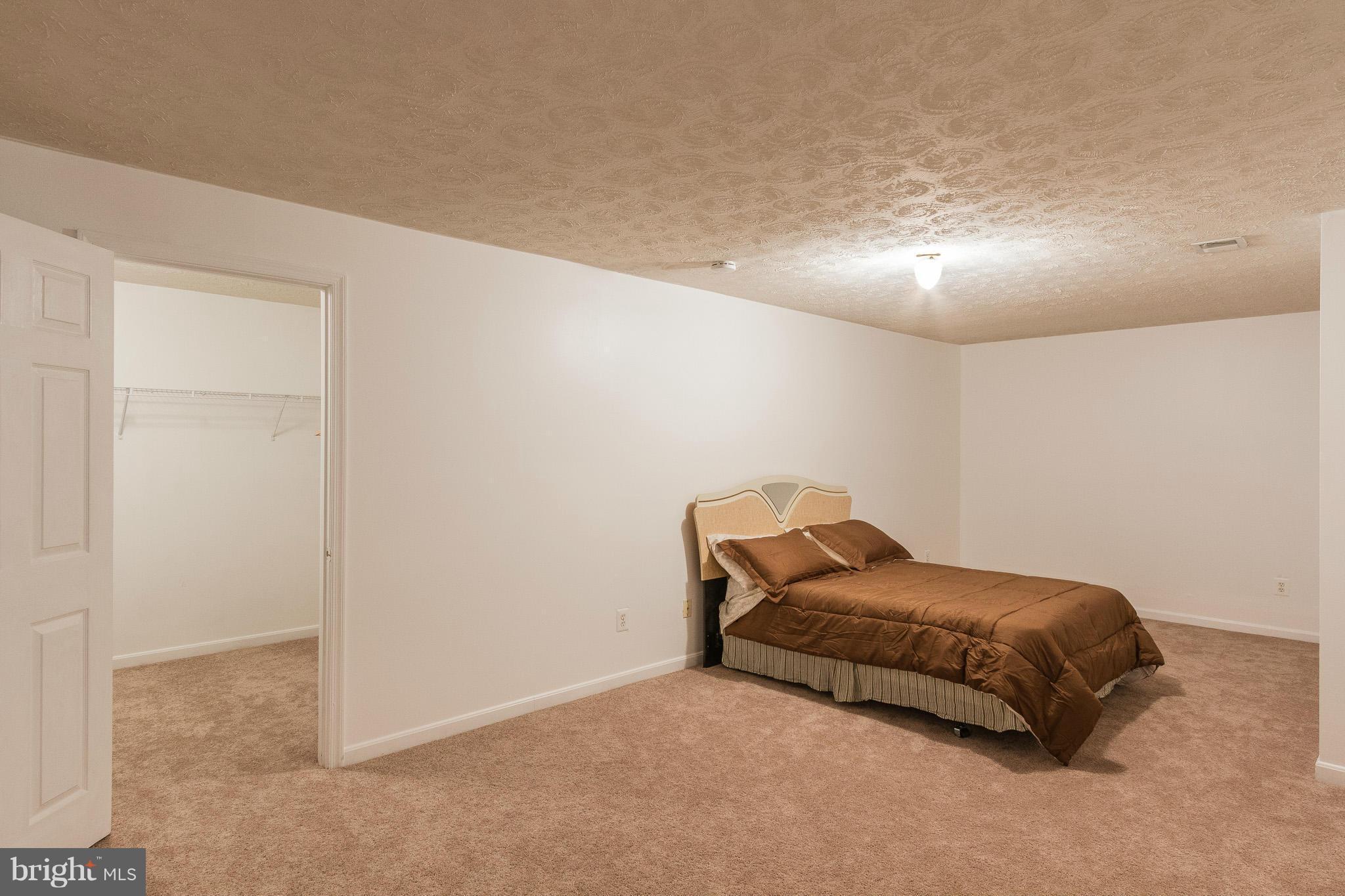 MADISON FARM - Residential