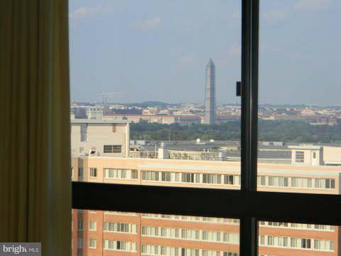 THE REPRESENTATIVE - Residential Lease