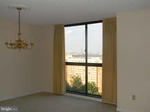 THE REPRESENTATIVE - Residential Lease