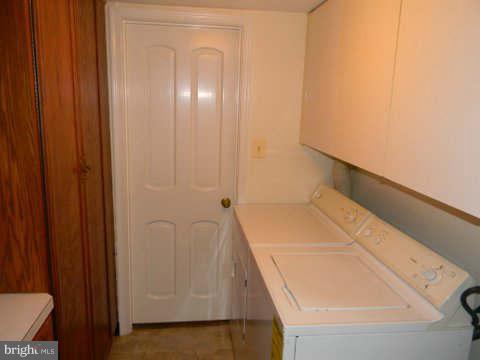 THE REPRESENTATIVE - Residential Lease