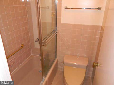 THE REPRESENTATIVE - Residential Lease