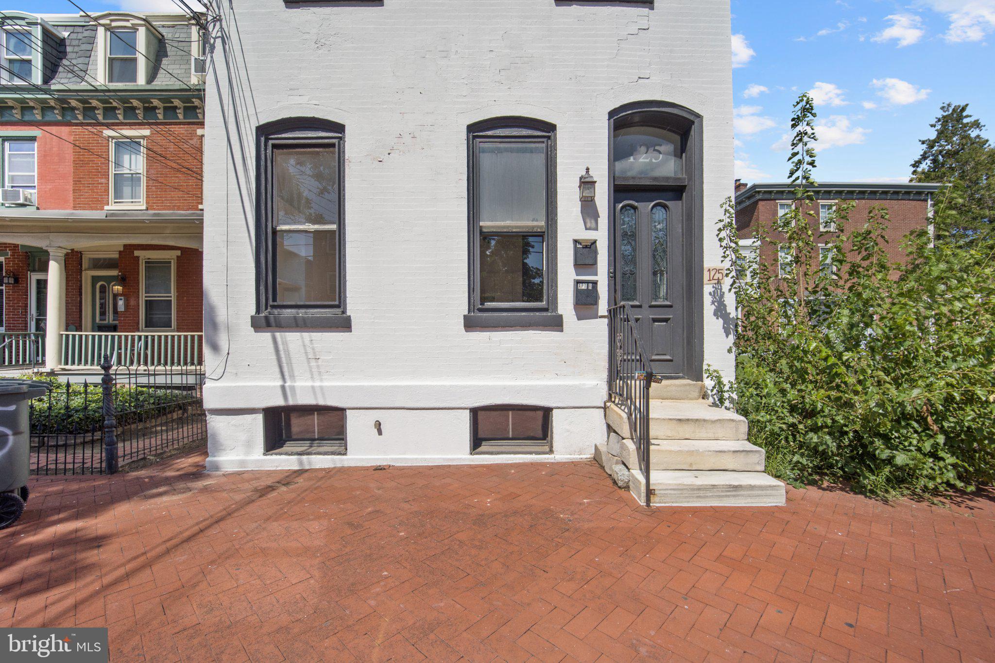 125 LINDEN STREET