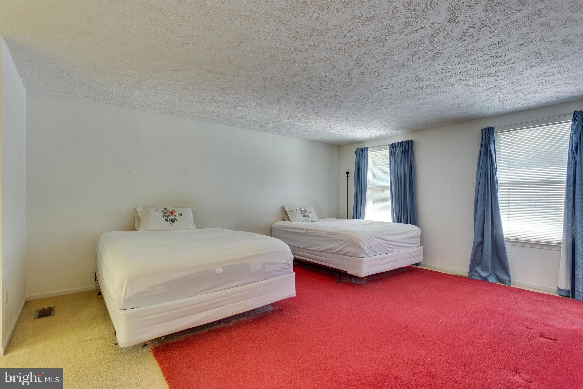 MONTCLAIR - Residential