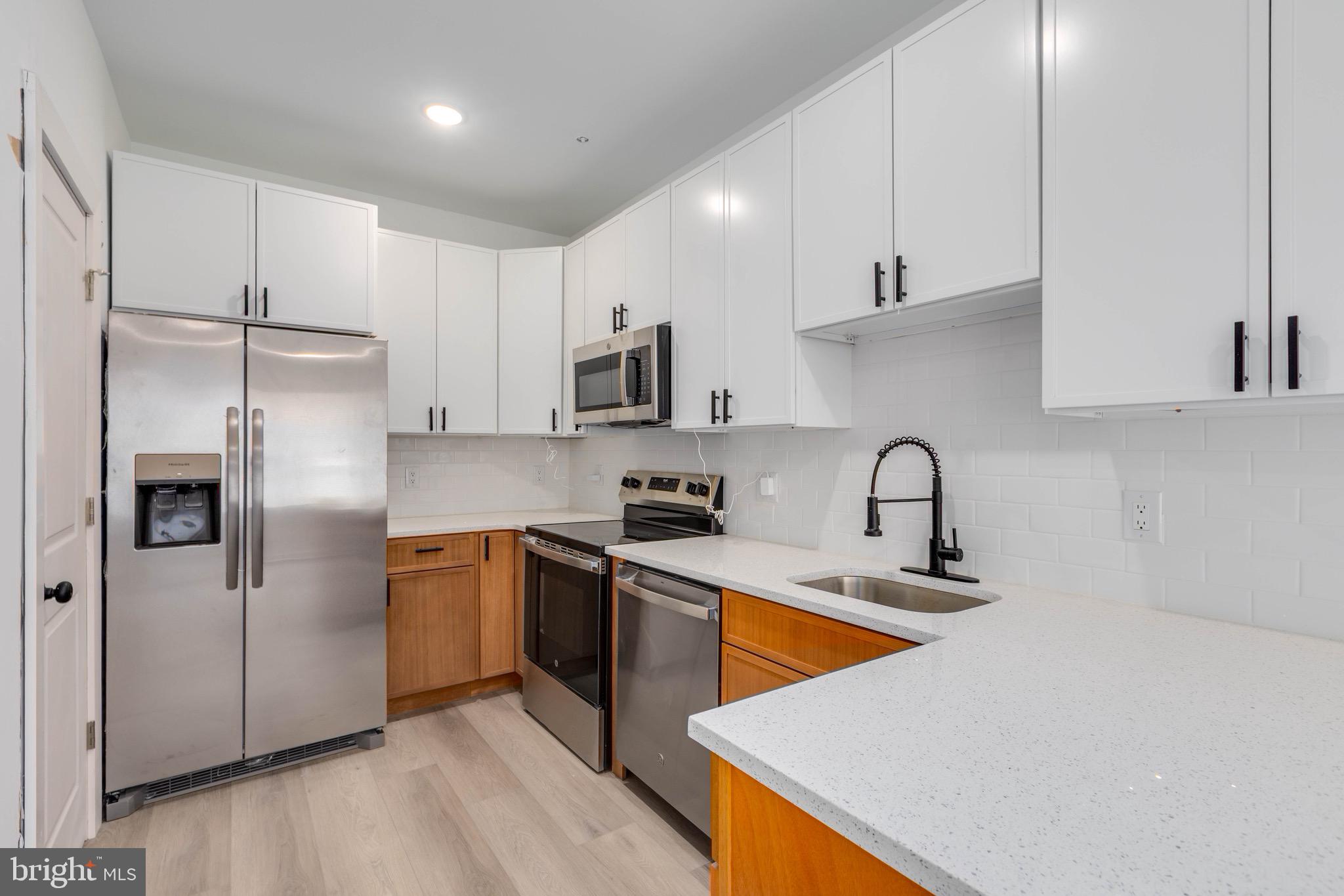 716 N SHEDWICK STREET 1