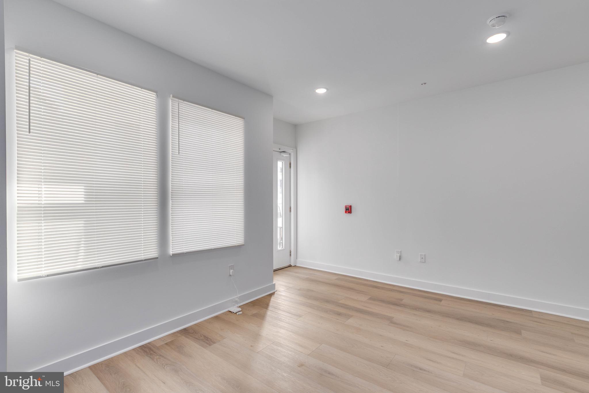 716 N SHEDWICK STREET 1