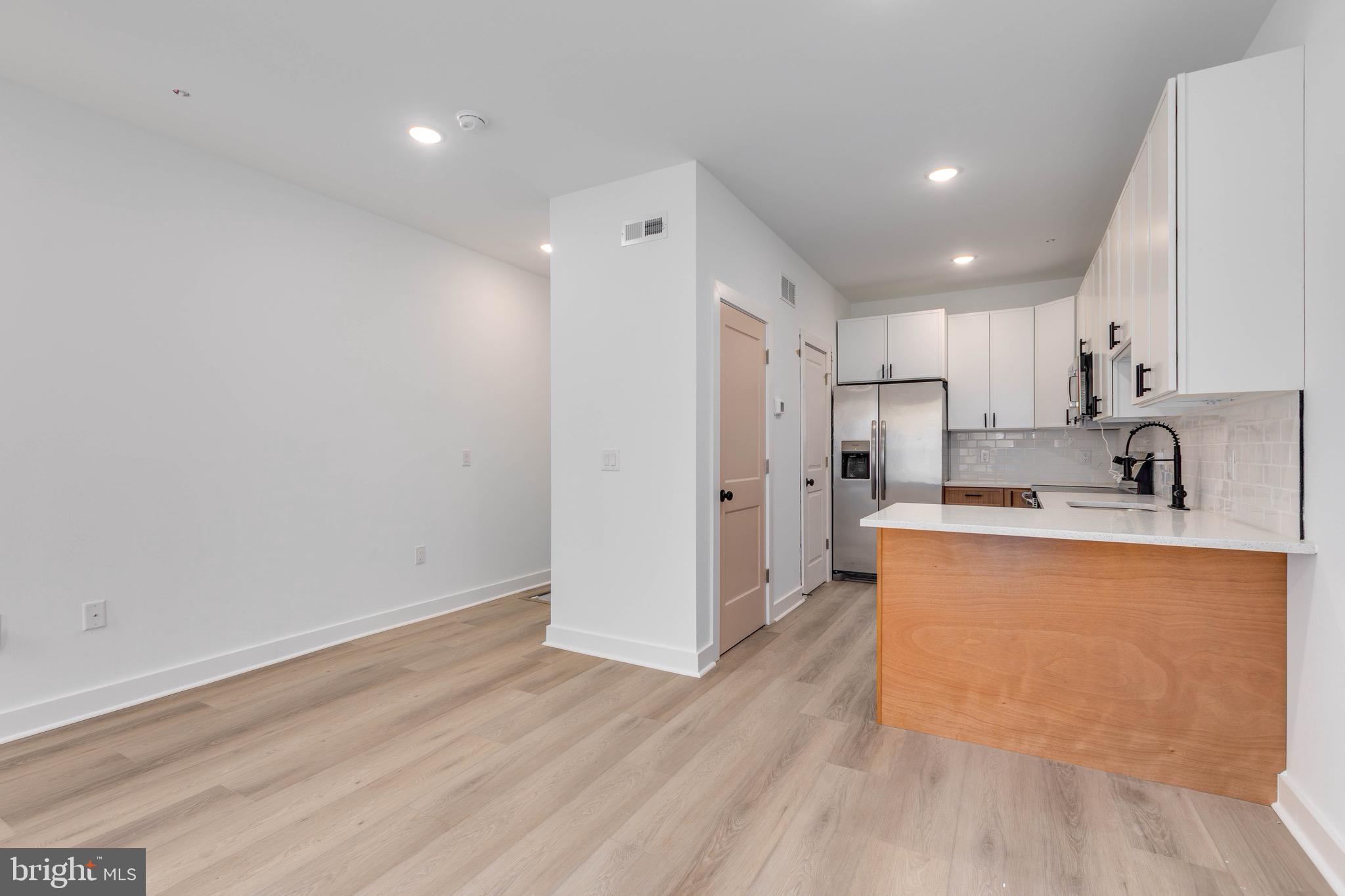 716 N SHEDWICK STREET 1