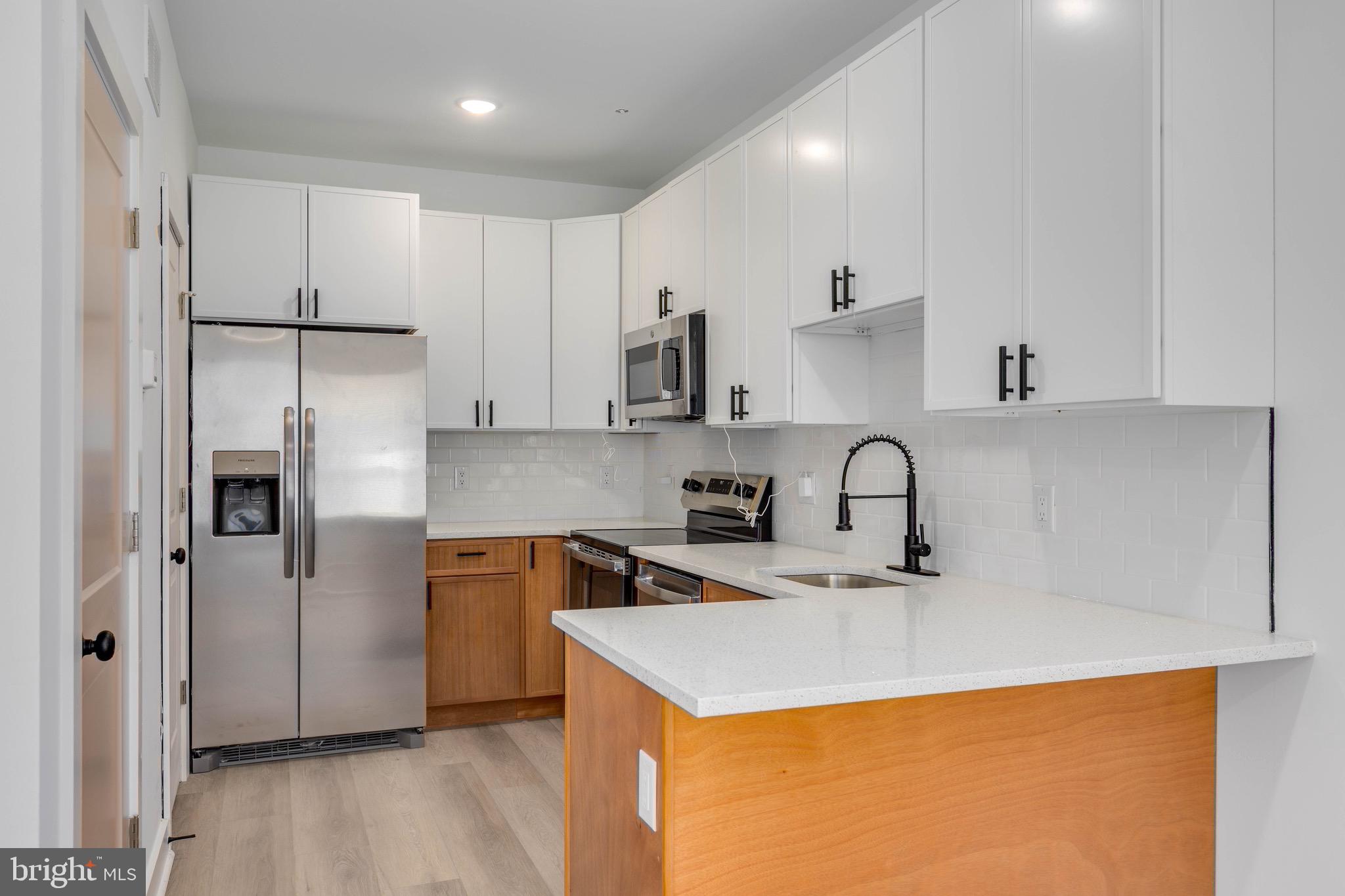 716 N SHEDWICK STREET 1