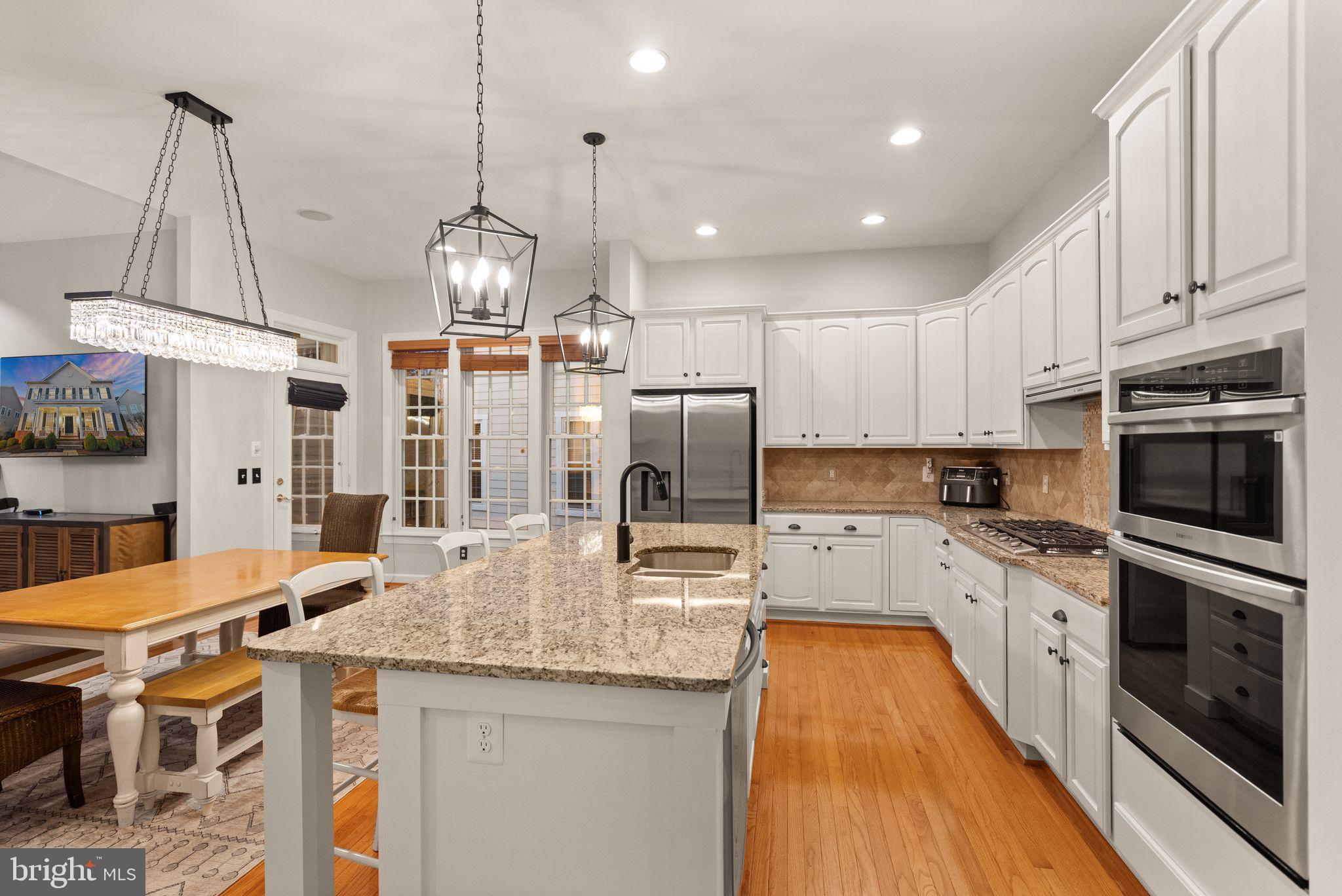 LANSDOWNE ON THE POTOMAC - Residential