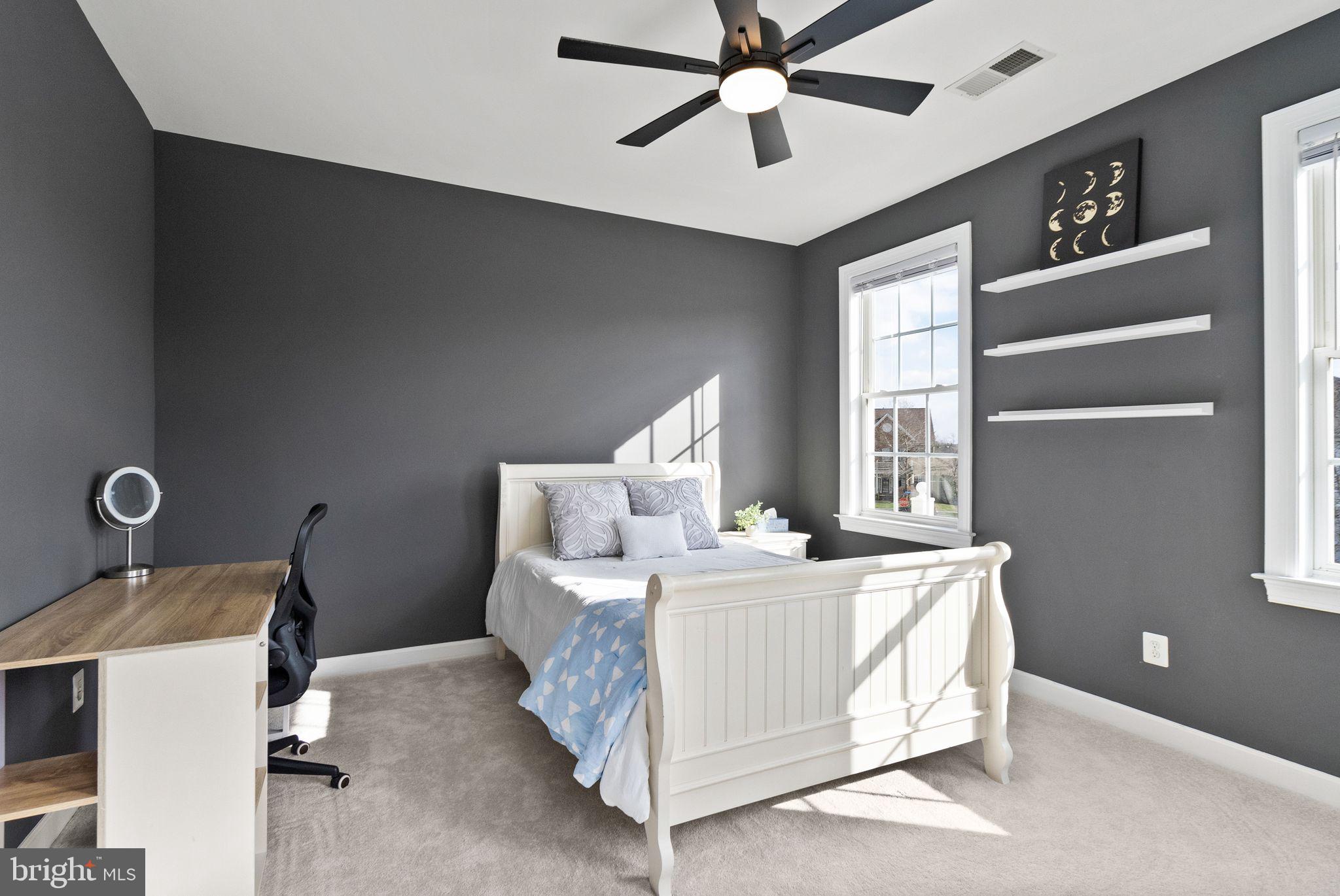 LANSDOWNE ON THE POTOMAC - Residential