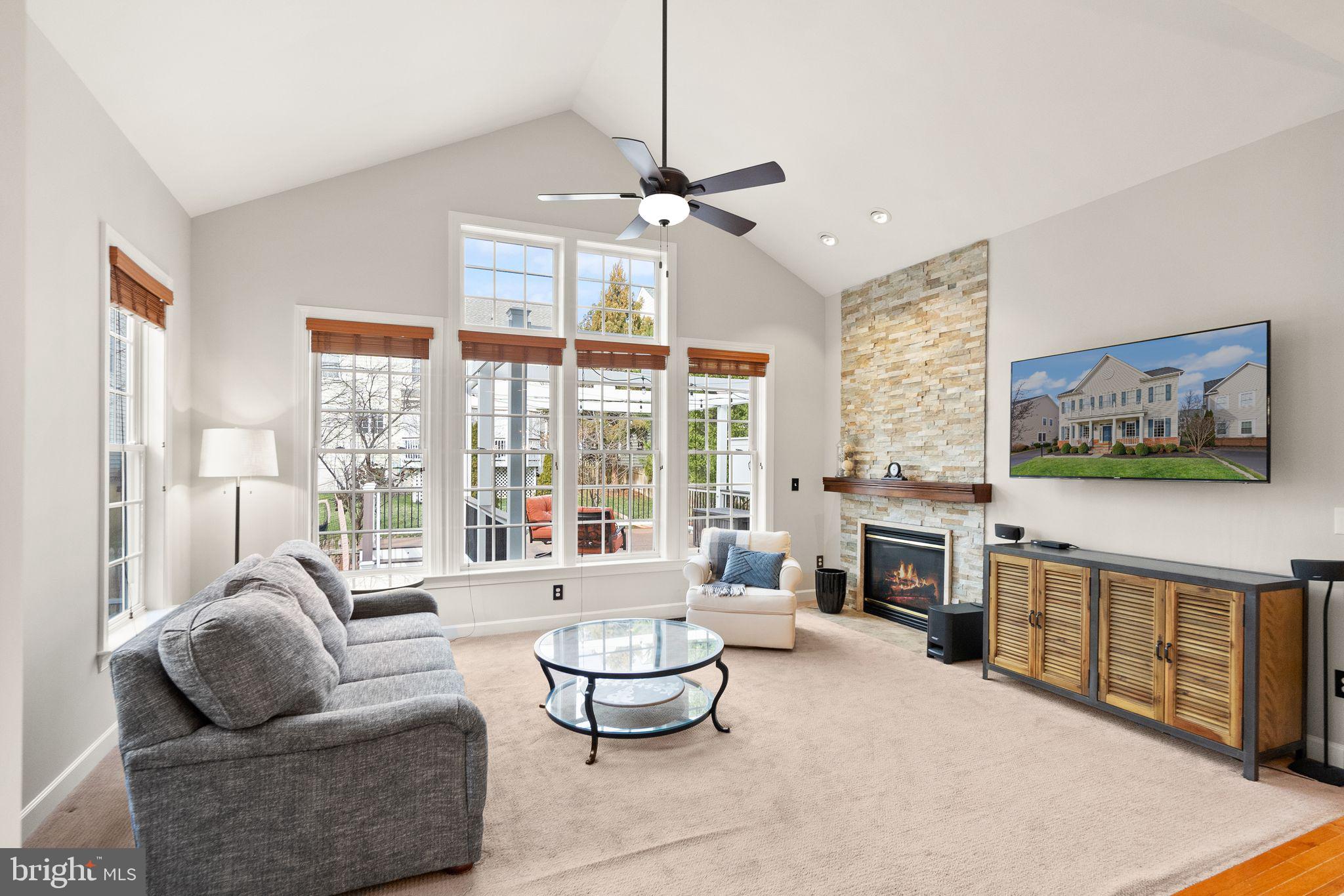 LANSDOWNE ON THE POTOMAC - Residential