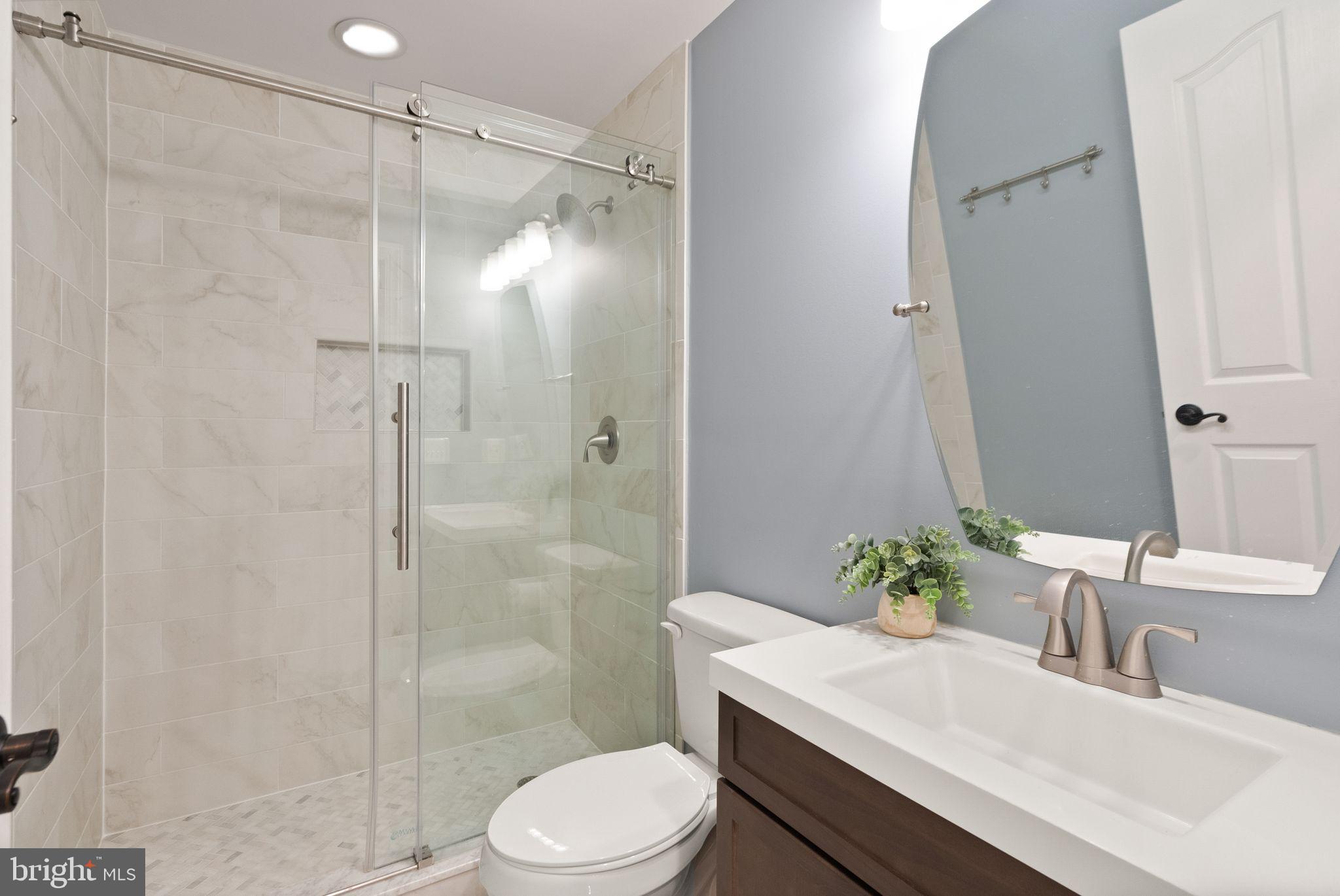 LANSDOWNE ON THE POTOMAC - Residential