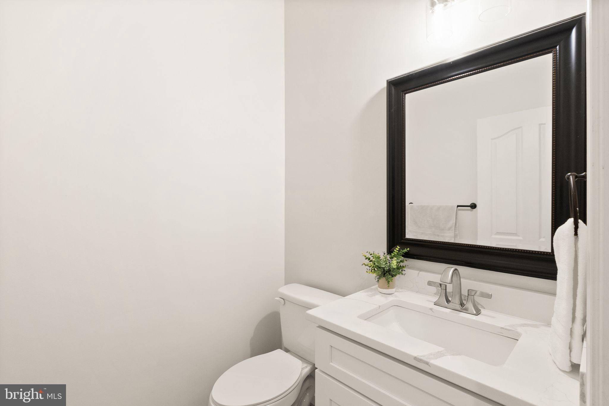 LANSDOWNE ON THE POTOMAC - Residential