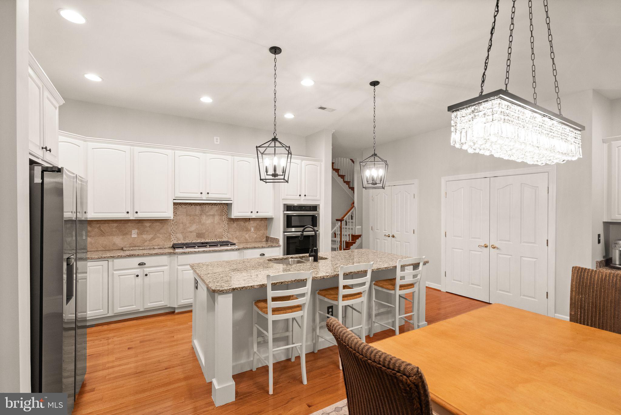 LANSDOWNE ON THE POTOMAC - Residential